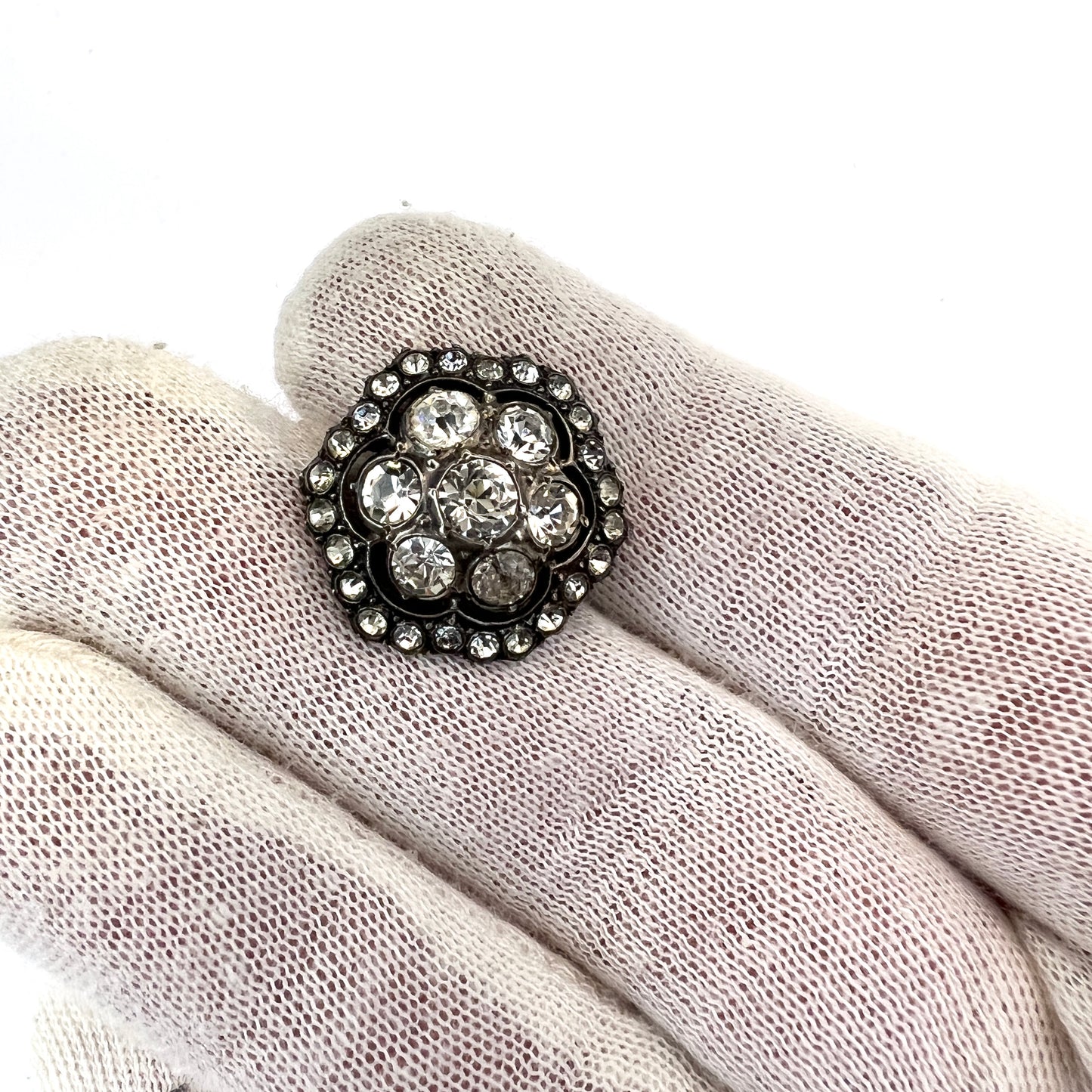 Vintage c 1930s. Solid 935 Sterling Silver Paste Stone Brooch.