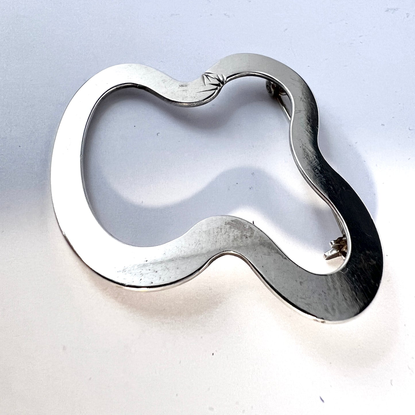 Owe Johansson, Sweden. Vintage Sterling Silver Modernist Brooch. Signed.