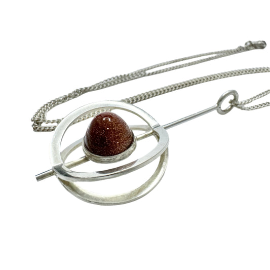 Elis Kauppi, Kupittaan Kulta Finland c 1960s. Solid Silver Goldstone Pendant Necklace.