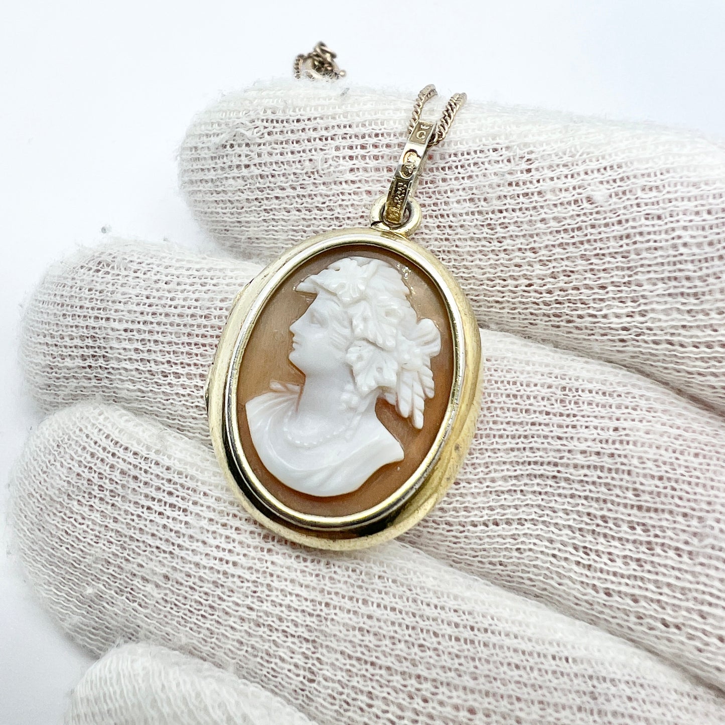 L Larsson, Sweden 1885. Antique Victorian Silver Cameo Locket Necklace.