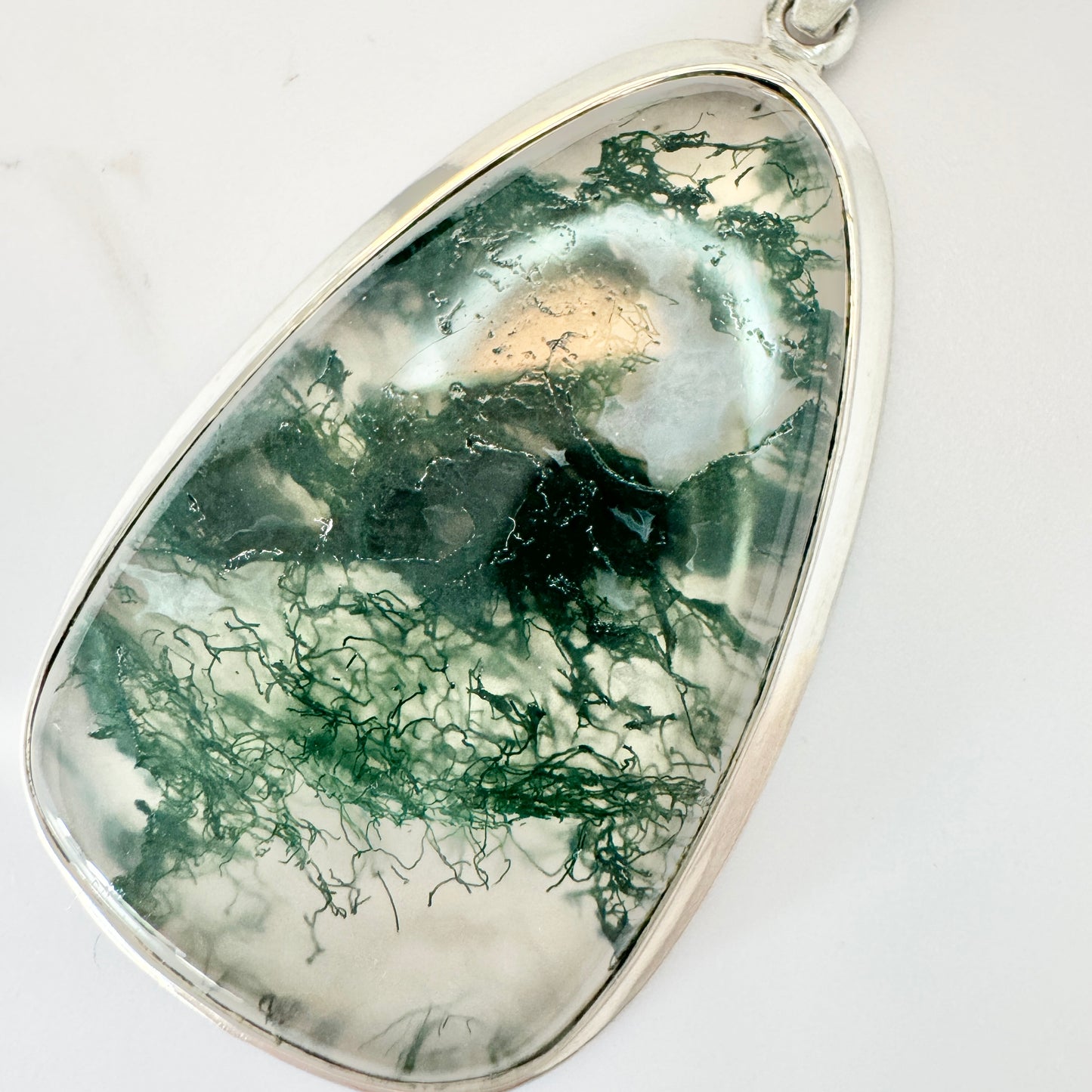 Germany c 1960s. Vintage Solid Silver Moss Agate Pendant Necklace.