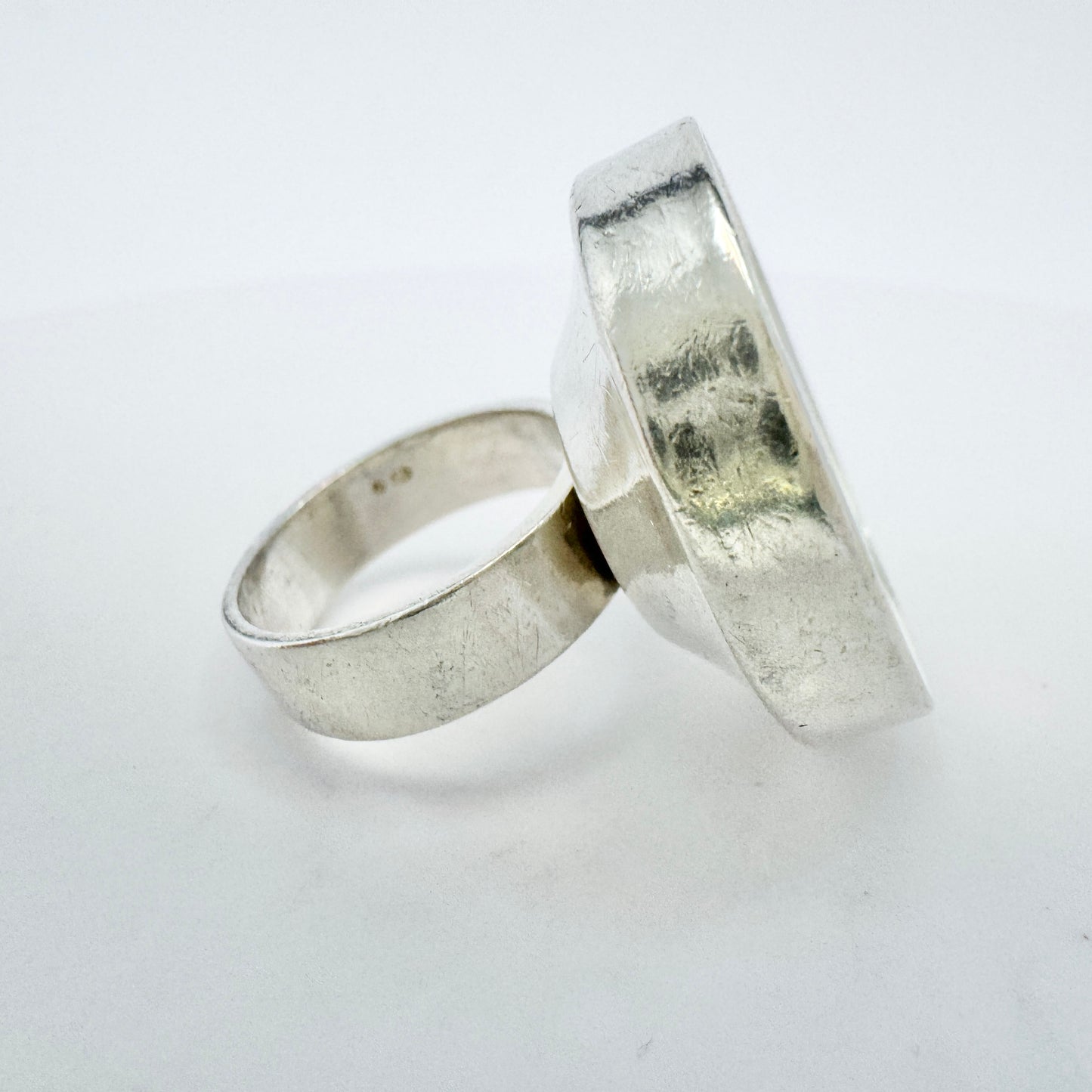 Kaunis Koru, Finland 1973. Bold Vintage Sterling Silver Ring.