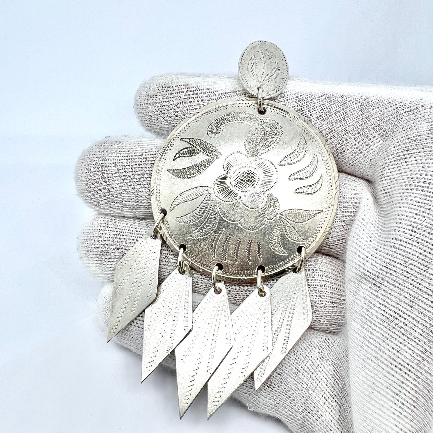 Olof Olofsson, Sweden 1971 Large Vintage Flower Sterling Silver Pendant Necklace.