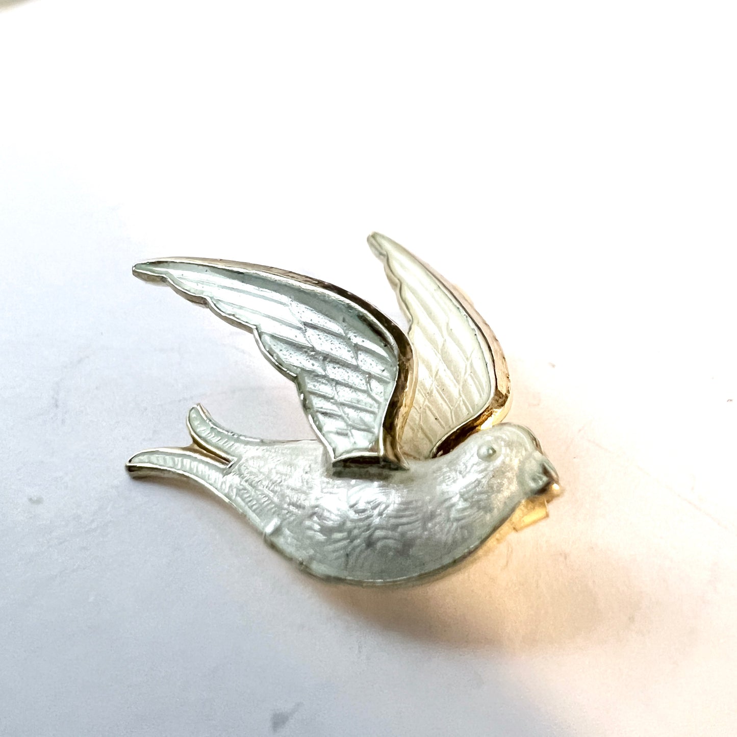 Hans Myhre, Norway. Vintage Sterling Silver White Enamel Peace Dove Brooch.