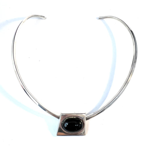 Pär Norling, Exign, Sweden Vintage Sterling Silver Onyx Neck Ring.