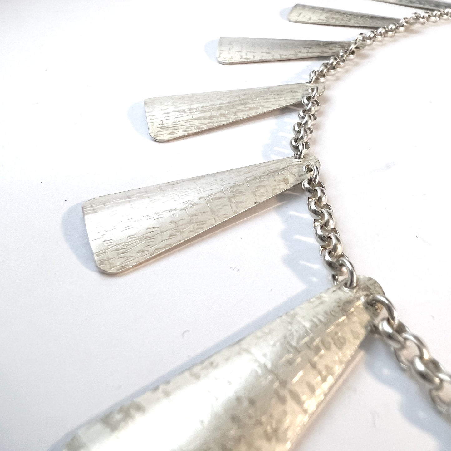 Vintage 1960-70s. Vintage Modernist Sterling Silver Necklace.