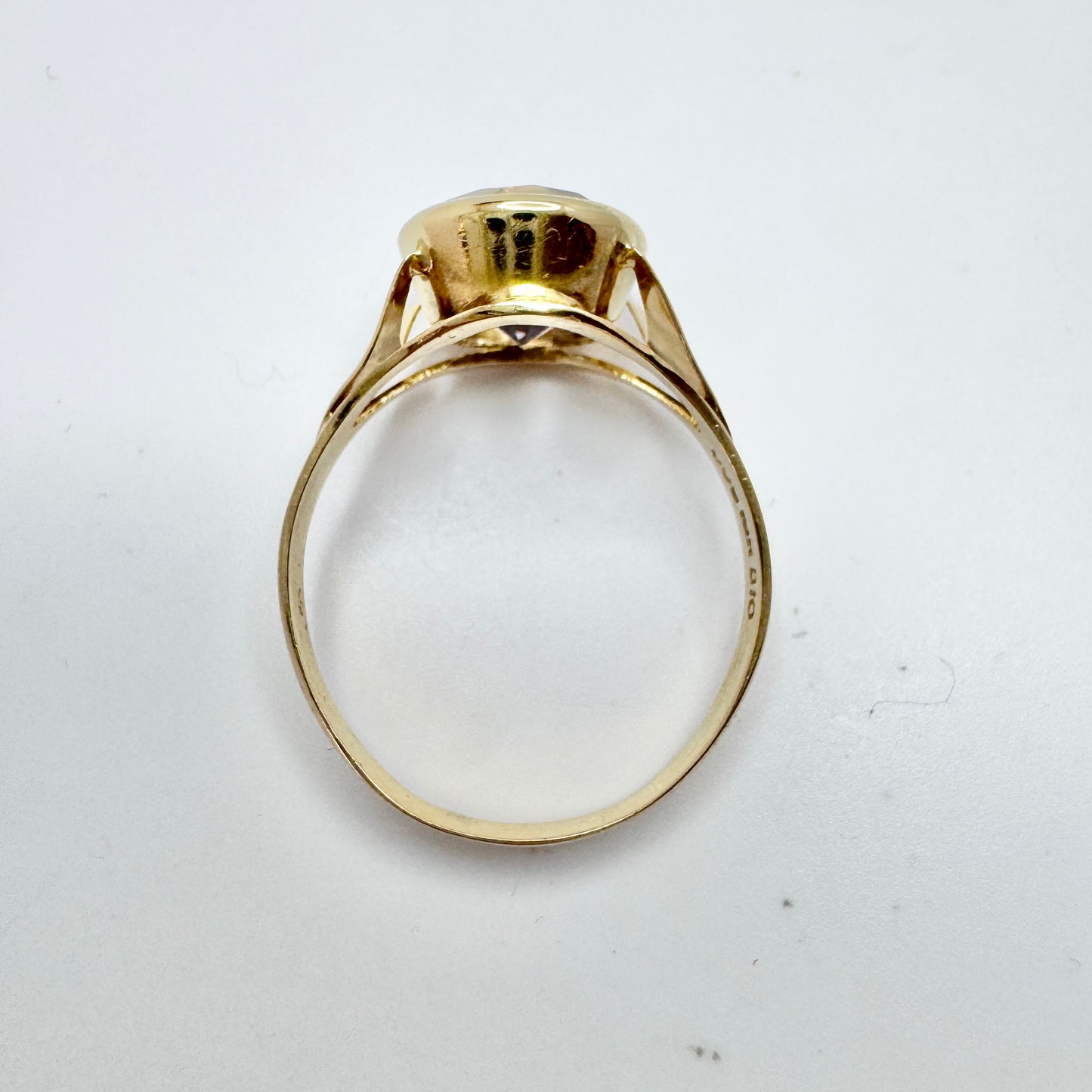 Örneus, Sweden 1976. Vintage 18k Gold Pale Amethyst Ring