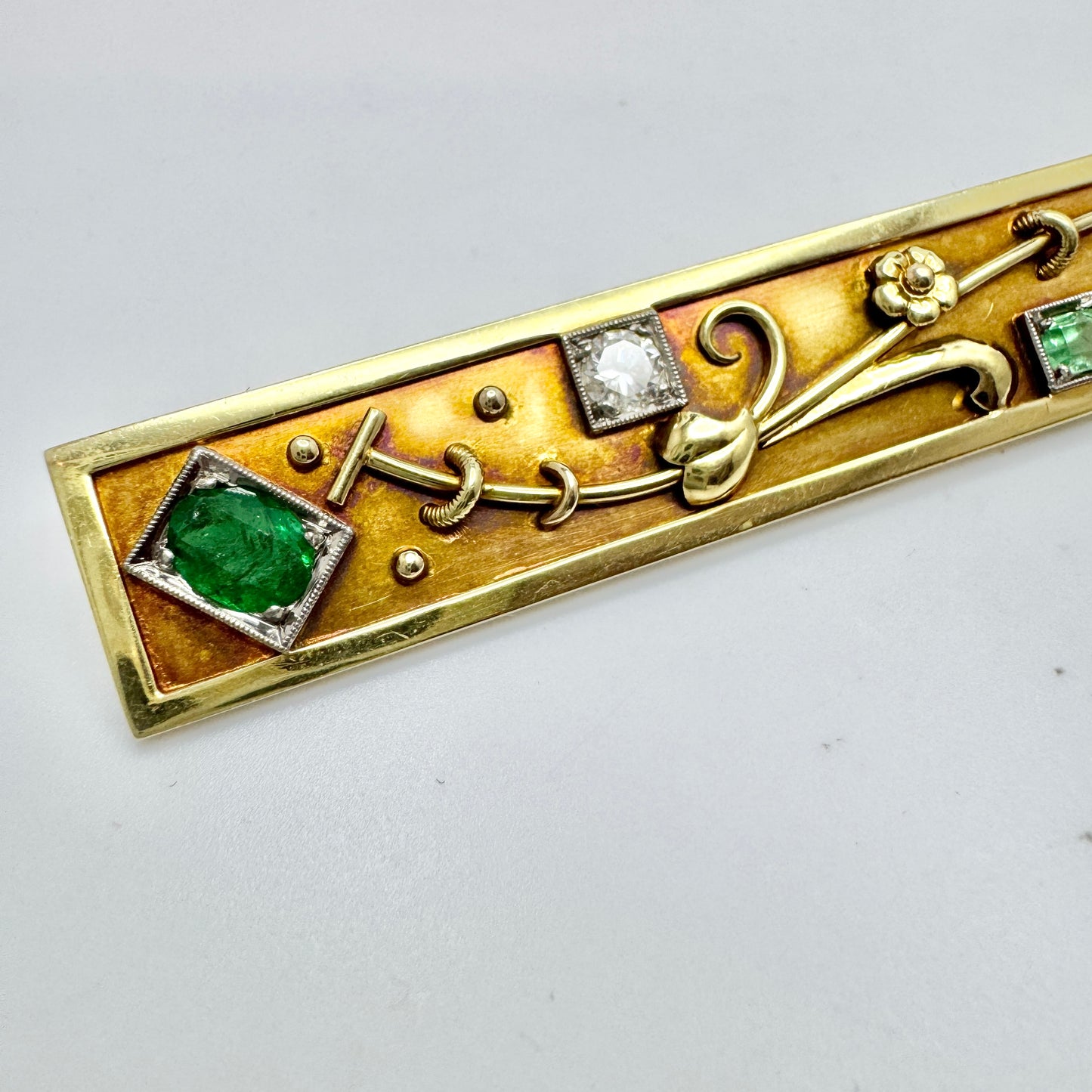 Vintage Art Deco 14k Gold Diamond Emerald Brooch Pin