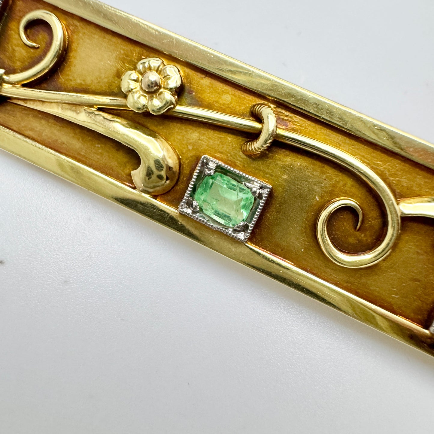 Vintage Art Deco 14k Gold Diamond Emerald Brooch Pin