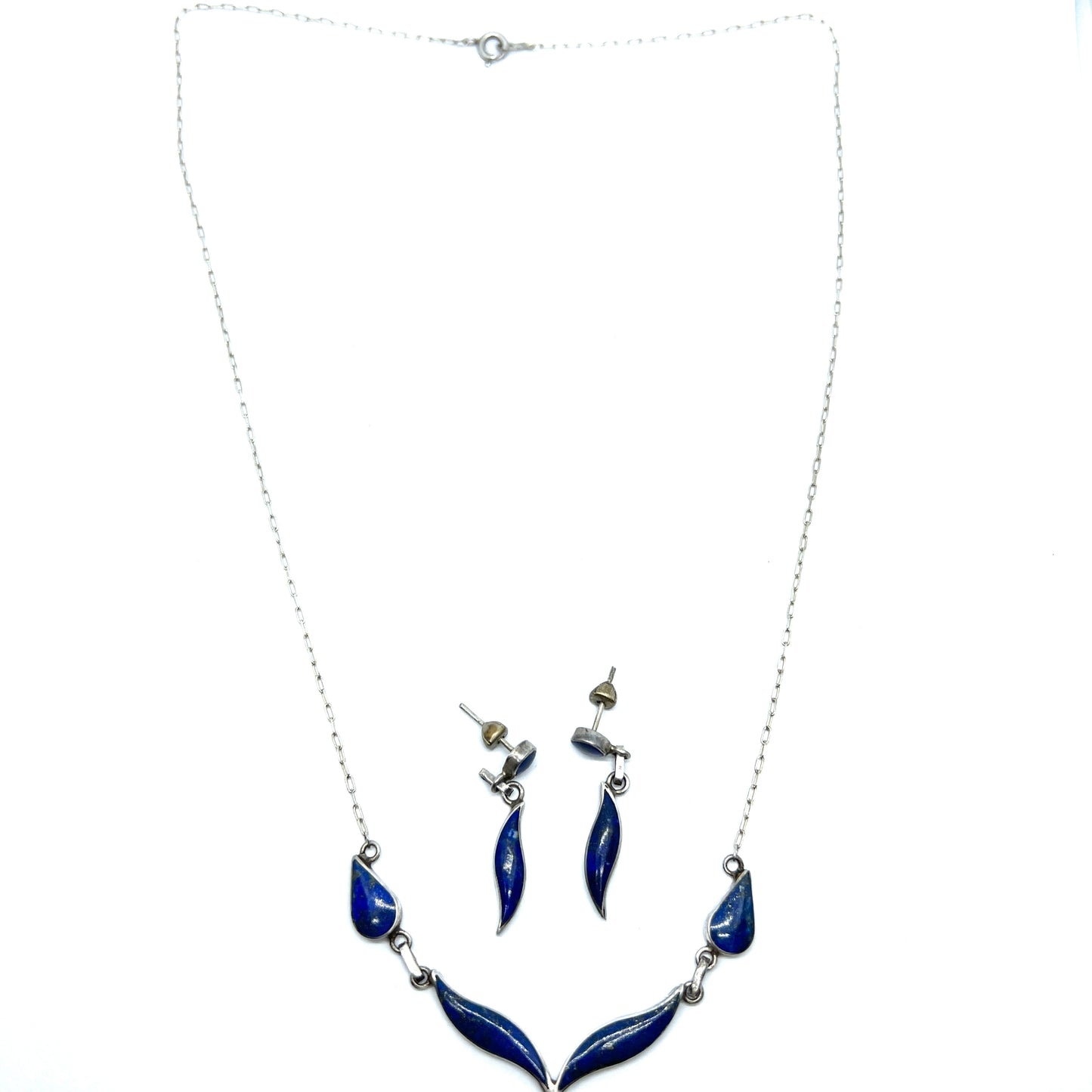 Vintage 970 / 900 Solid Silver Lapis Lazuli Necklace and Earrings.