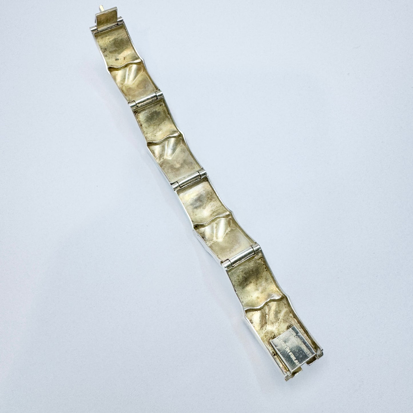 Matti J Hyvärinen, Finland 1974. Bold Vintage Sterling Silver Bracelet.