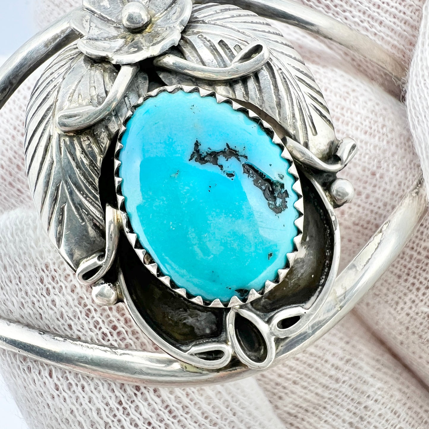 Vintage Native American Sterling Silver Turquoise Bracelet. Maker HY
