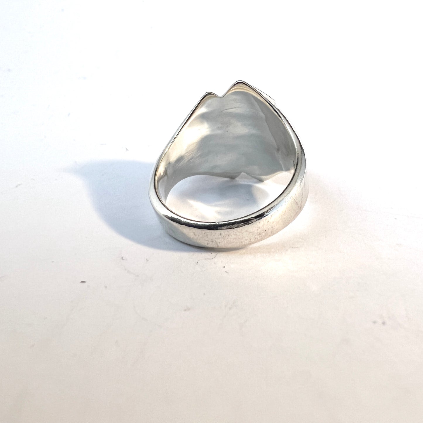 Claes E Giertta, Sweden. Vintage Sterling Silver Ring. Signed.