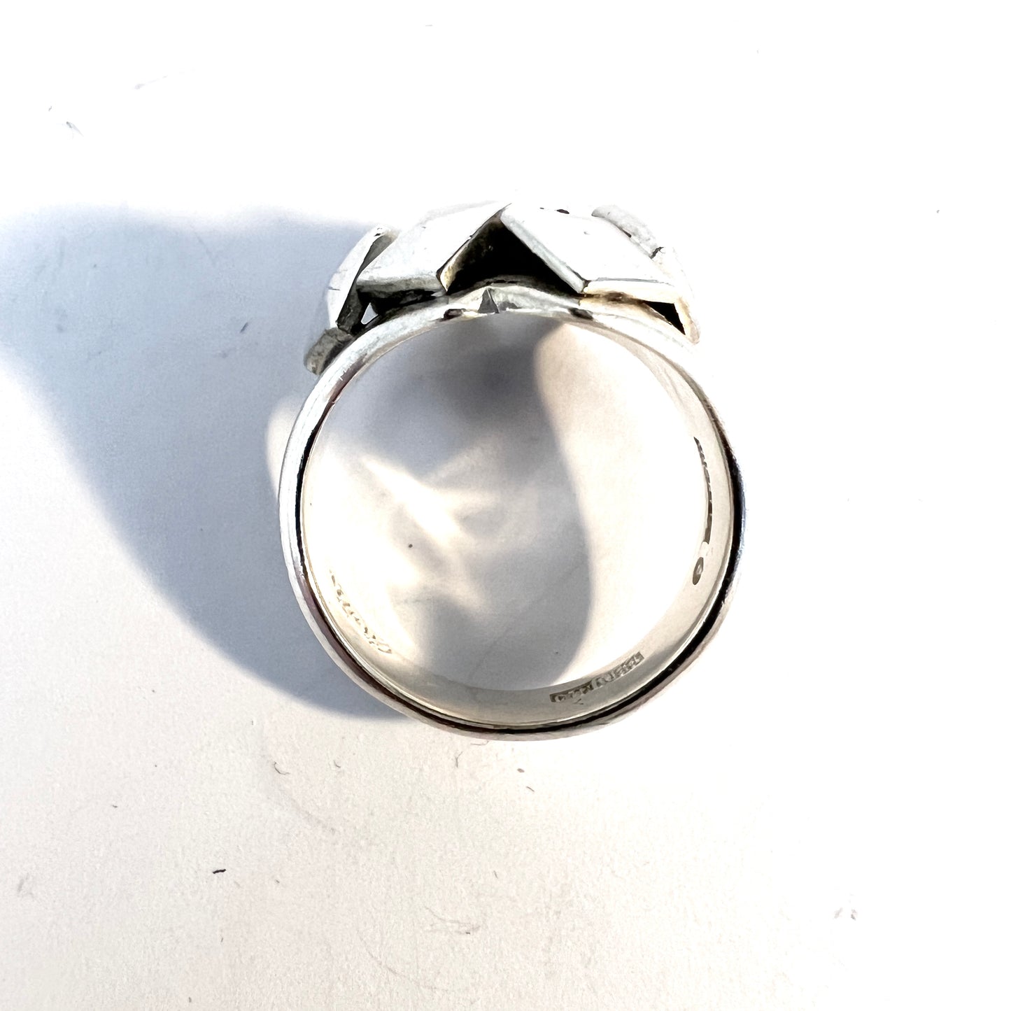 Claes E Giertta, Sweden. Vintage Sterling Silver Ring. Signed.