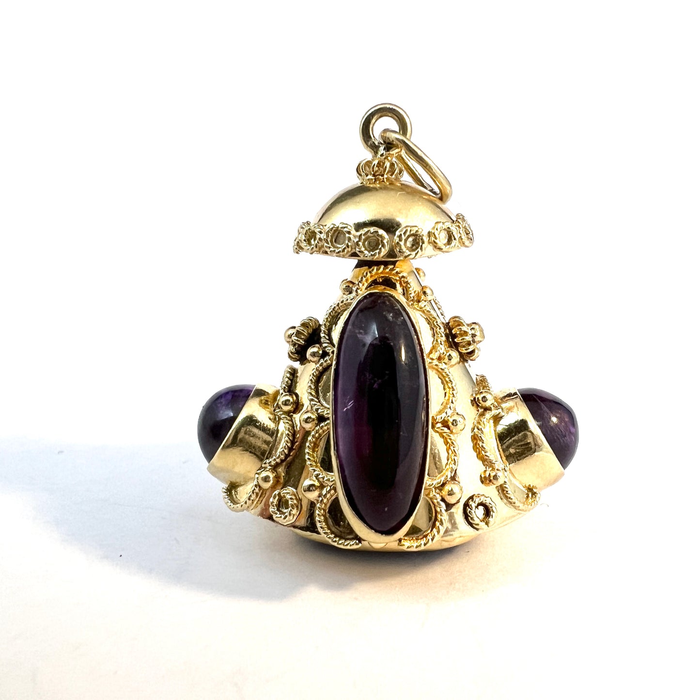 Firenze, Italy. Vintage Etruscan Revival 18k Gold Amethyst Pendant. 13.4gram