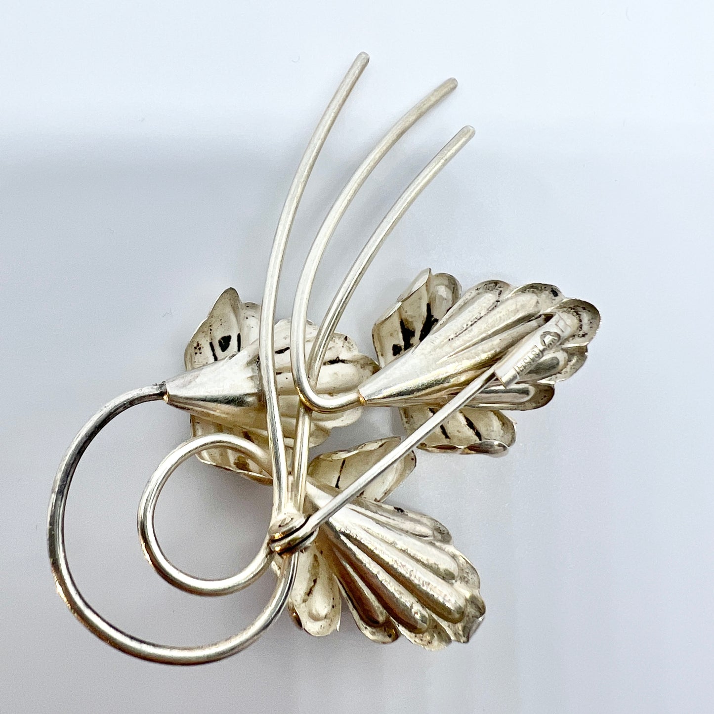 Elis Kauppi, Kupittaan Kulta Finland 1950s. Solid Silver Floral Brooch.