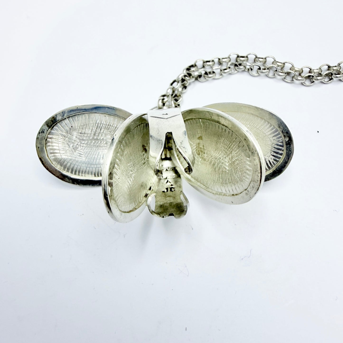 Mexico. Vintage Sterling Silver Multi Photo Fold-out Locket Necklace.