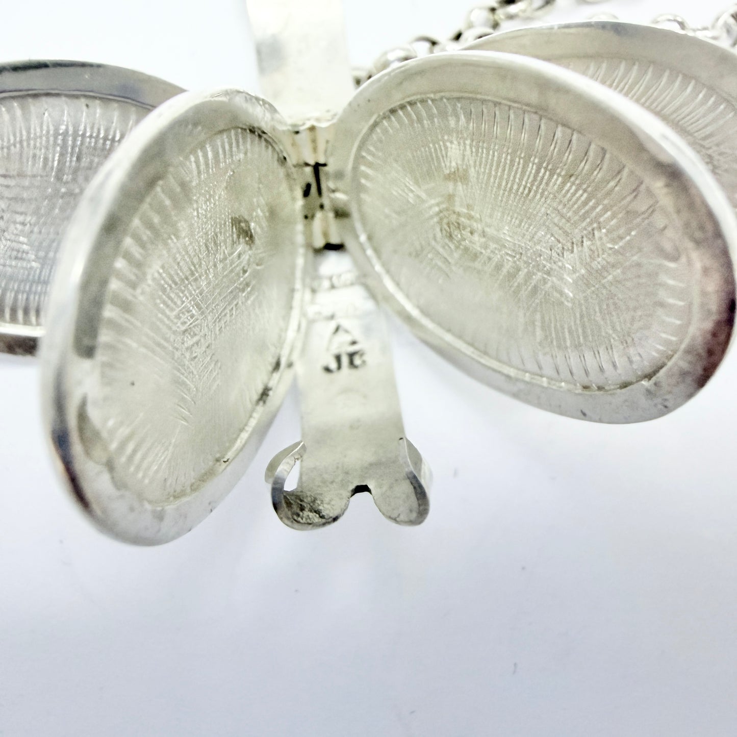 Mexico. Vintage Sterling Silver Multi Photo Fold-out Locket Necklace.