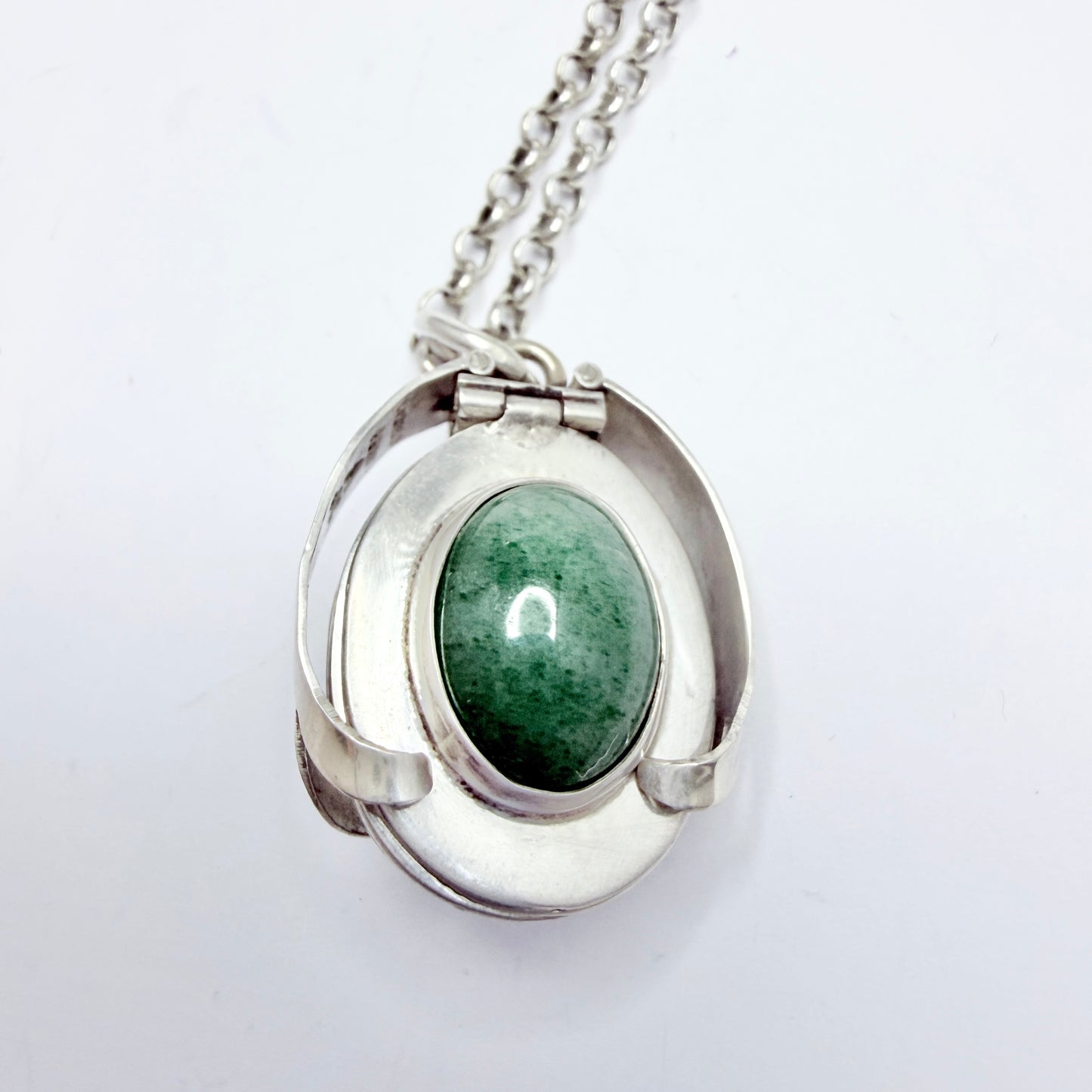 Mexico. Vintage Sterling Silver Multi Photo Fold-out Locket Necklace.