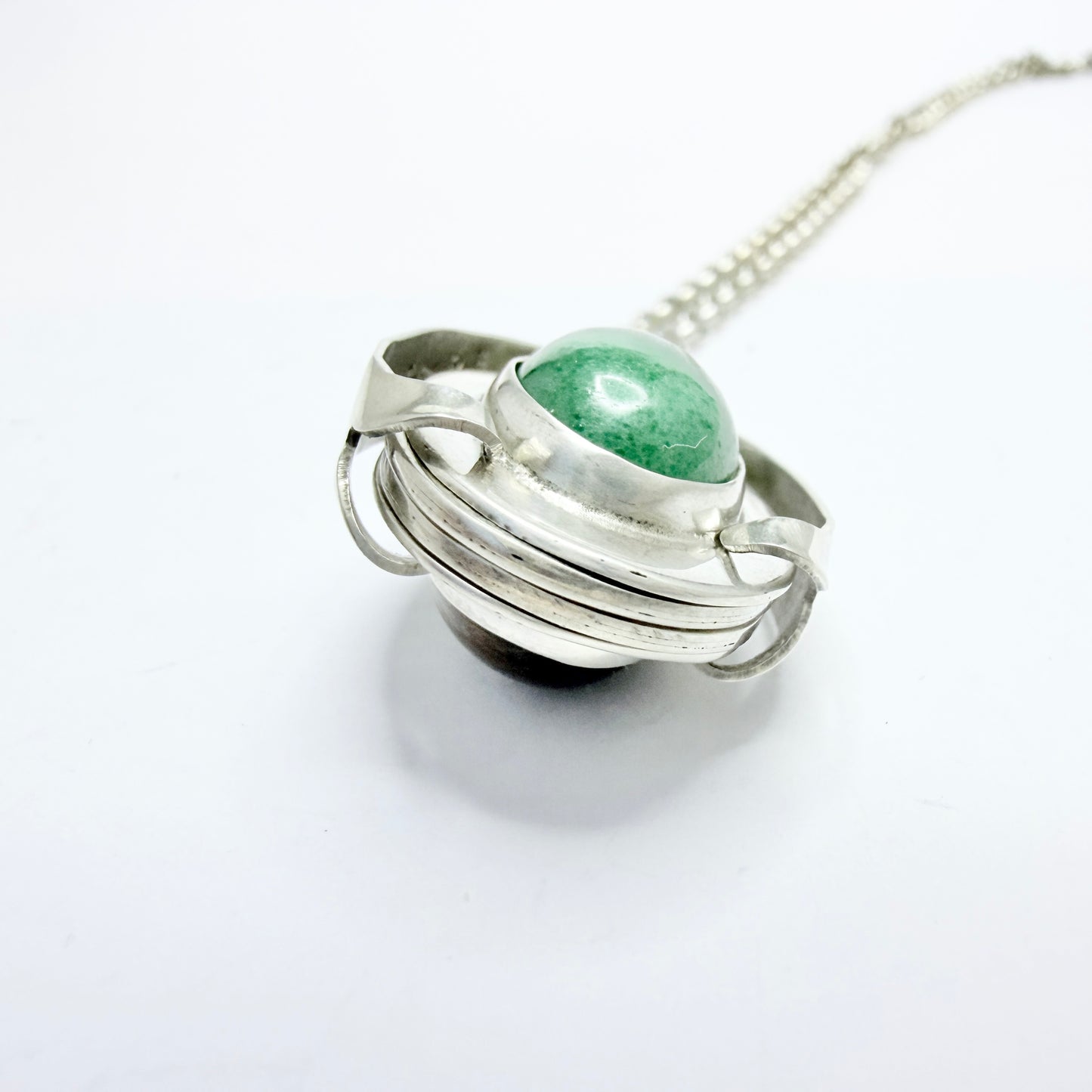 Mexico. Vintage Sterling Silver Multi Photo Fold-out Locket Necklace.