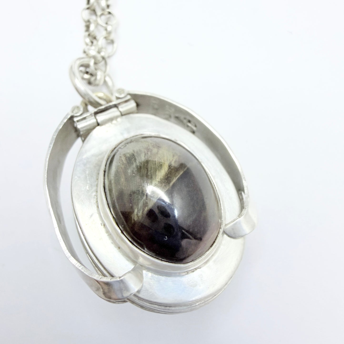 Mexico. Vintage Sterling Silver Multi Photo Fold-out Locket Necklace.