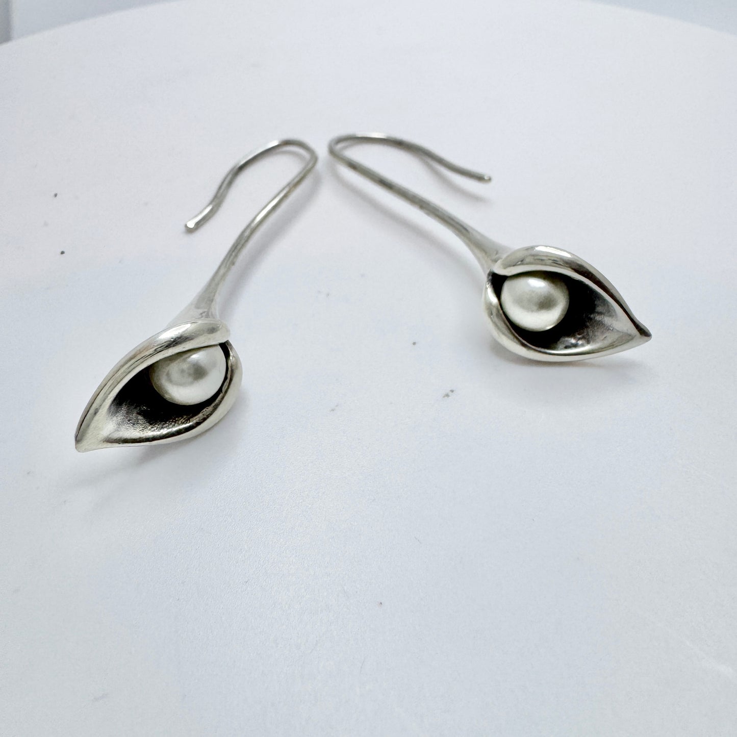 Vintage Sterling Silver Pearl Earrings.