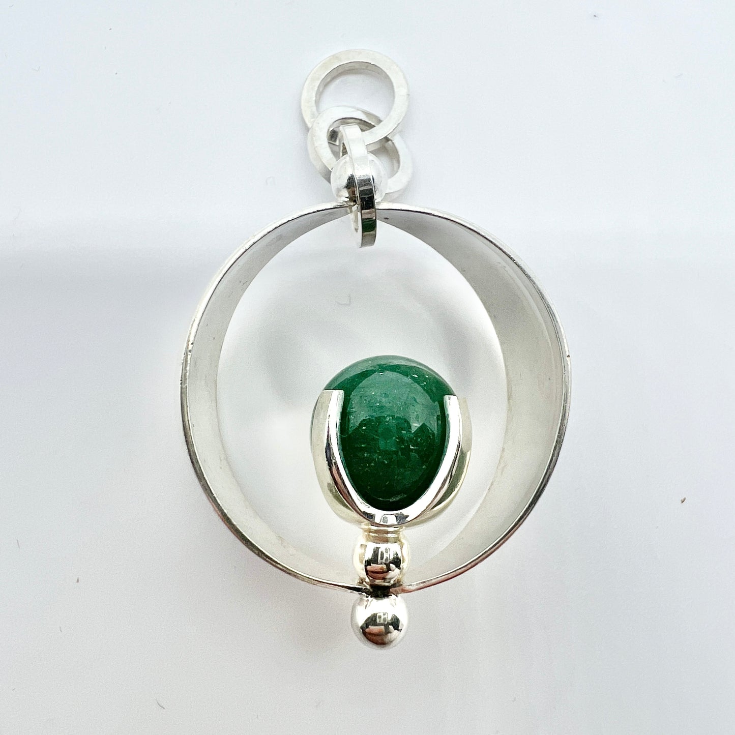 Elis Kauppi, Kupittaan Kulta Finland 1960s. Sterling Silver Spinning Aventurine Ball Pendant.