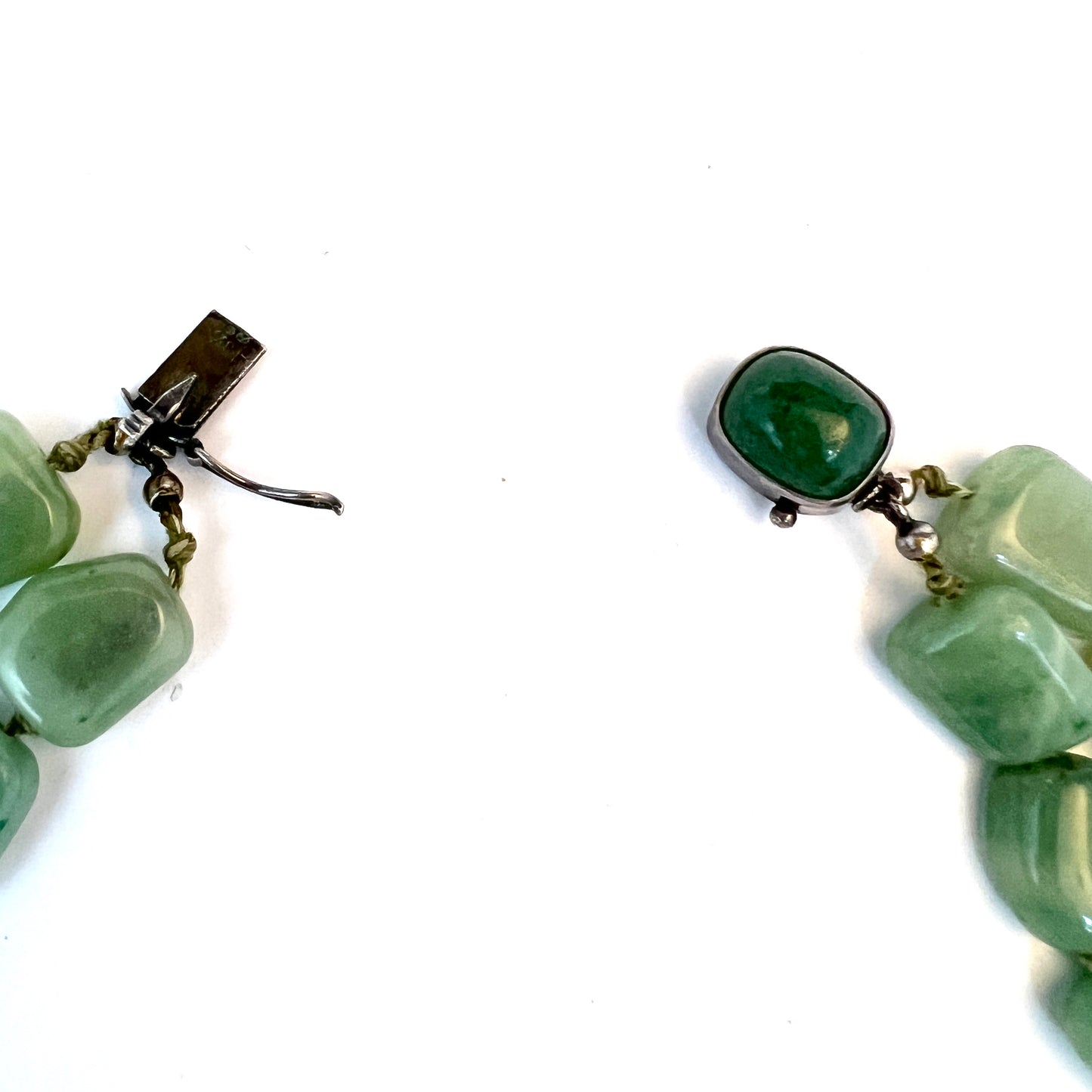 Vintage 1940-50s Two Strand Aventurine Silver Clasp Necklace.