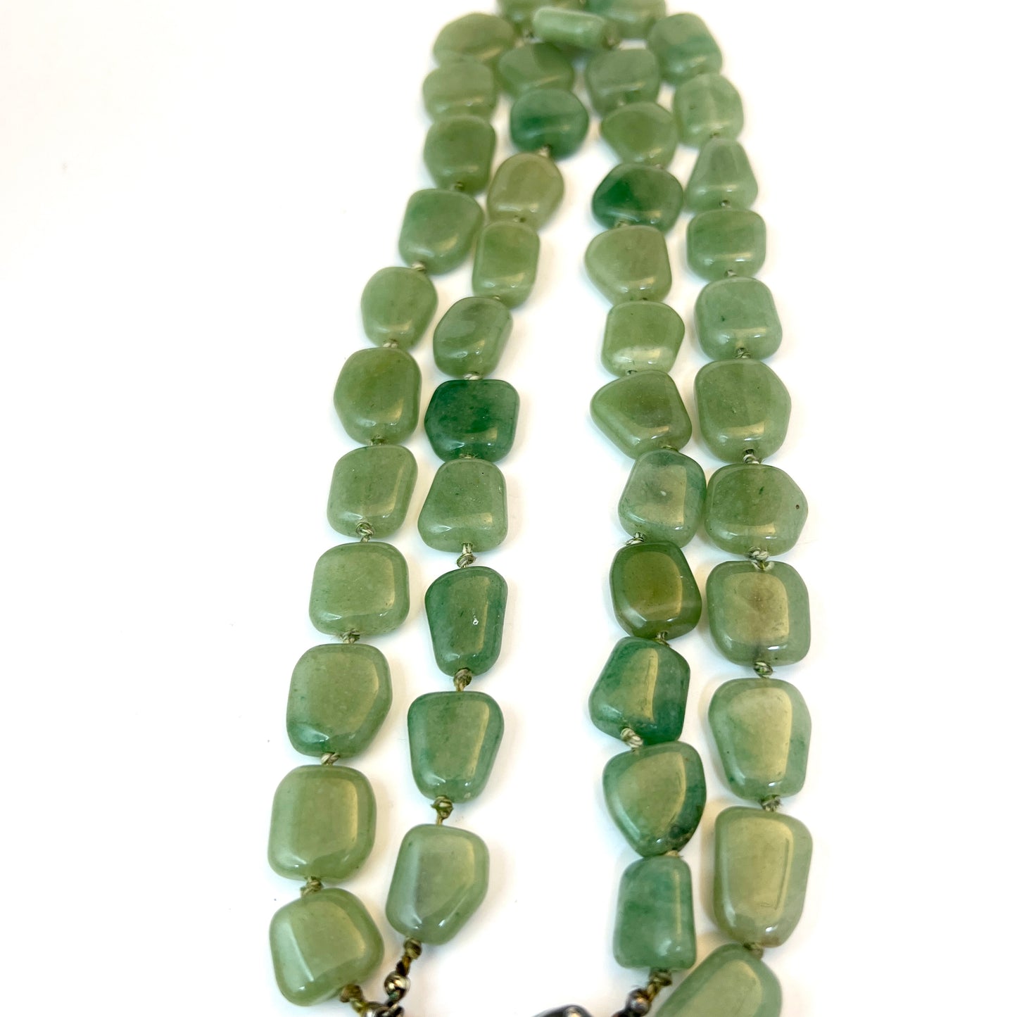 Vintage 1940-50s Two Strand Aventurine Silver Clasp Necklace.