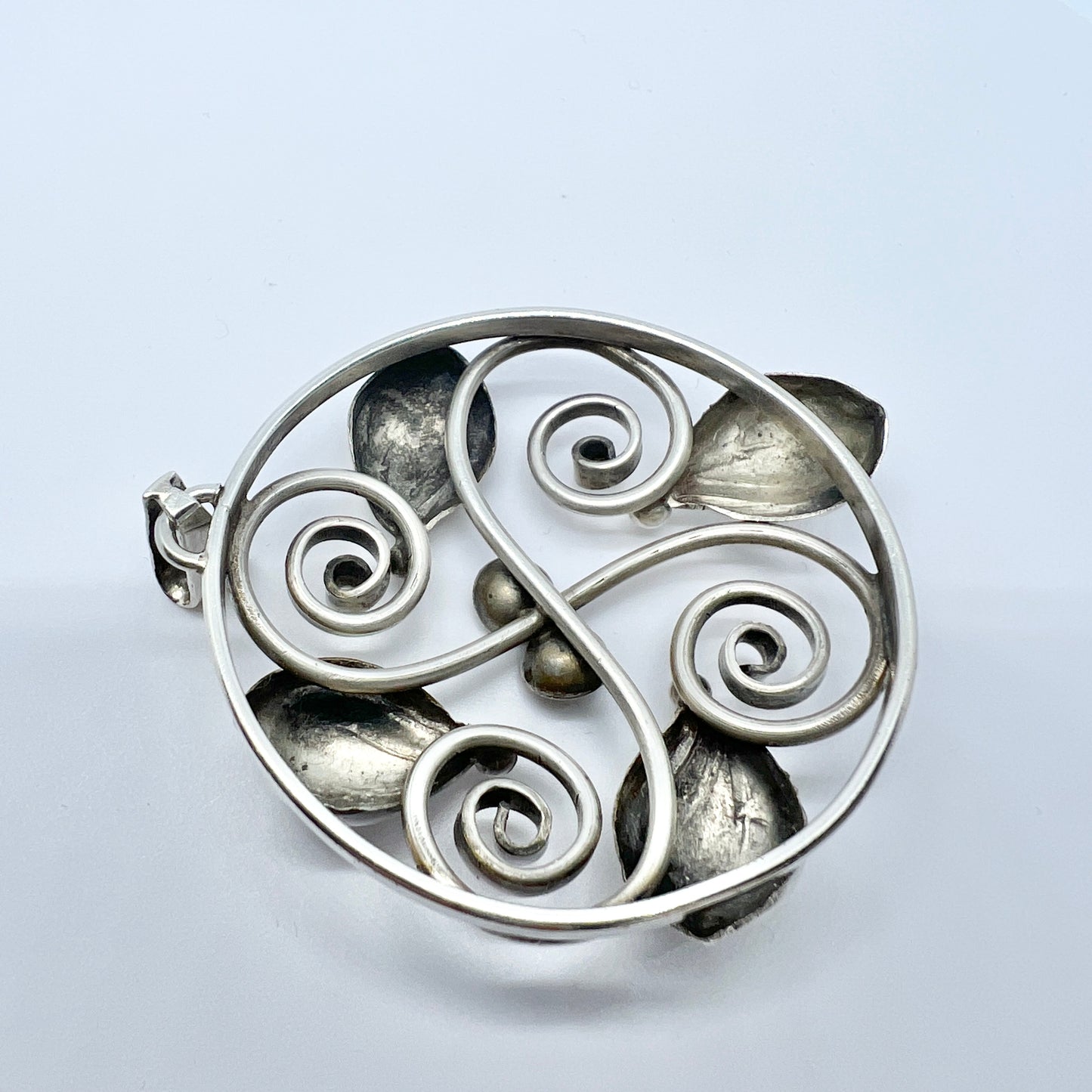 Kaplan, Sweden 1946. Vintage Sterling Silver Pendant.