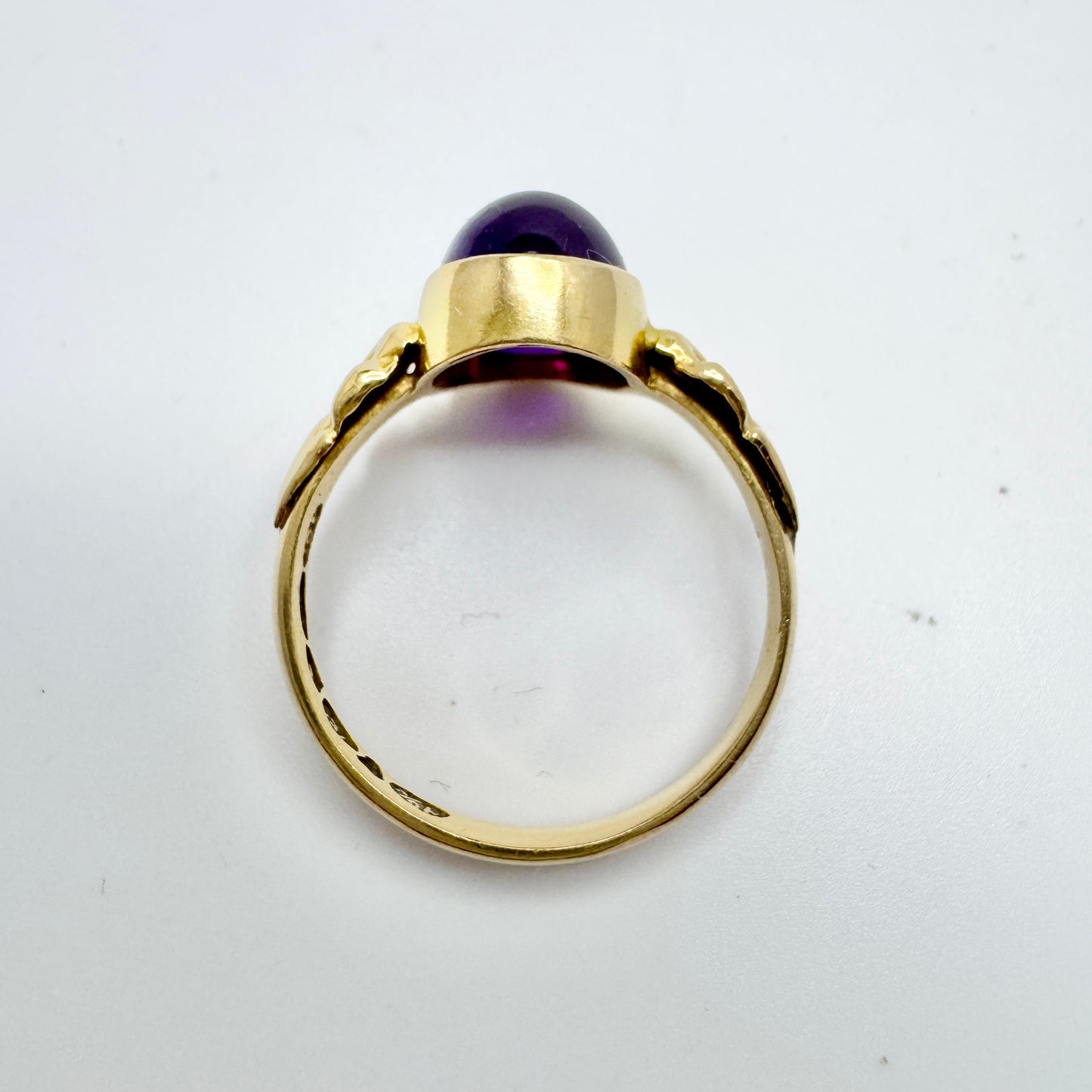 H O/Y. Finland 1941. Rare WW2-era 18k Gold Amethyst Ring.