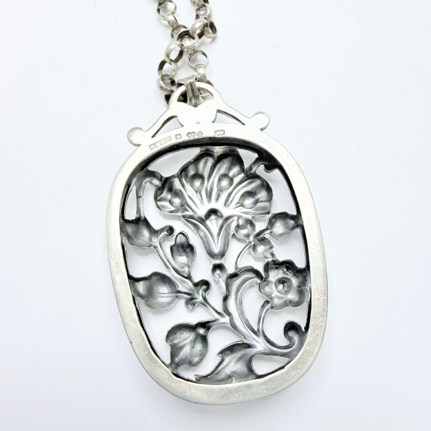 G Dahlgren, Sweden 1947. Vintage Sterling Silver Pendant + Antique Chain.