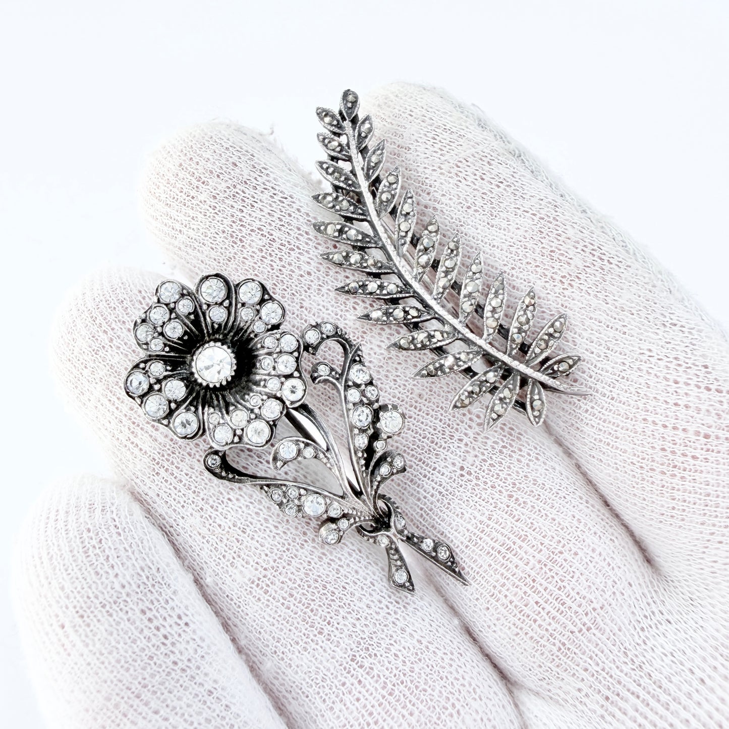 Two Vintage Silver Brooches. A Flower and a Leaf. 1950-60s