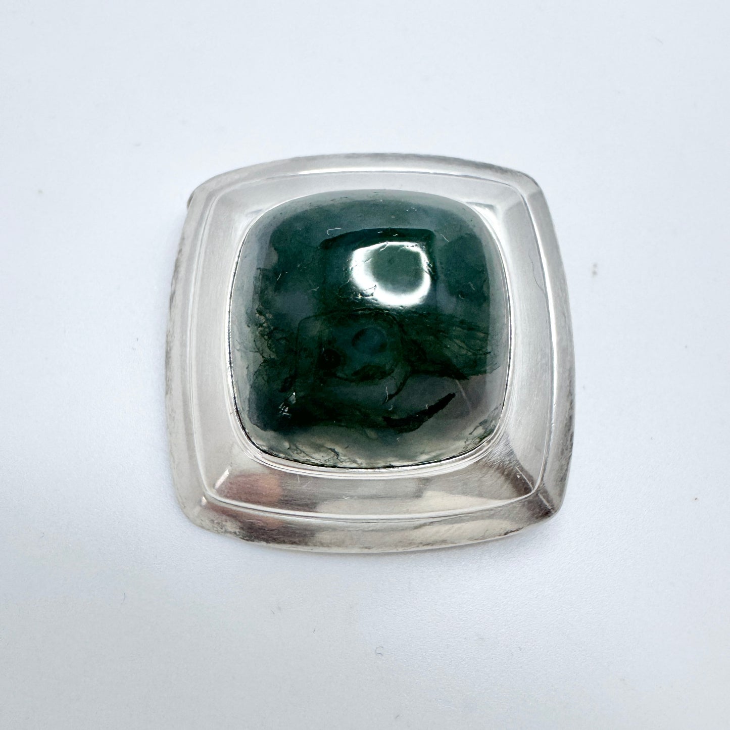 Vintage 1950-60s. Solid Silver Moss Agate Brooch.