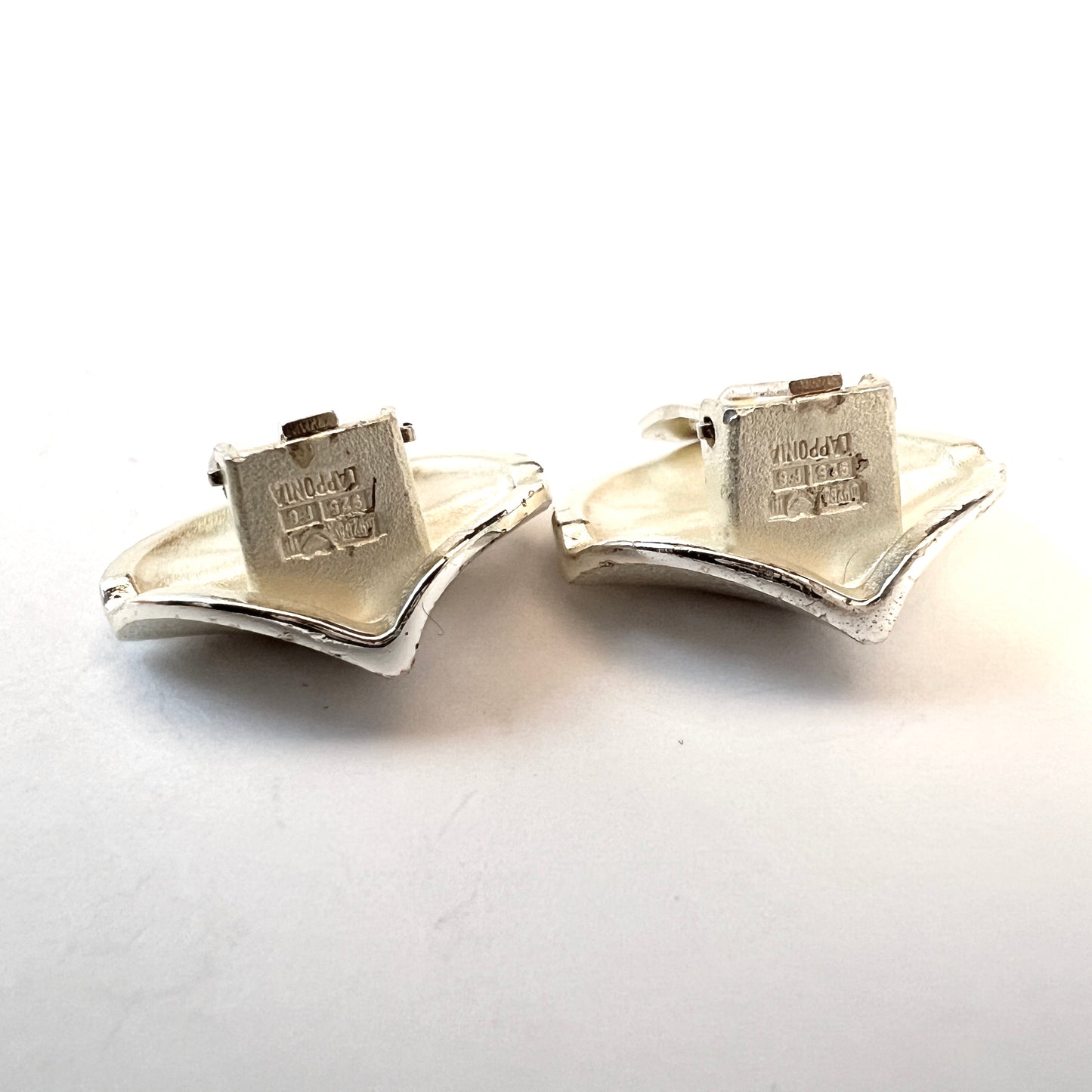 Bjorn Weckstrom, Lapponia, Finland 1983. Vintage Sterling Silver Earrings. Design: Southern Triangle.