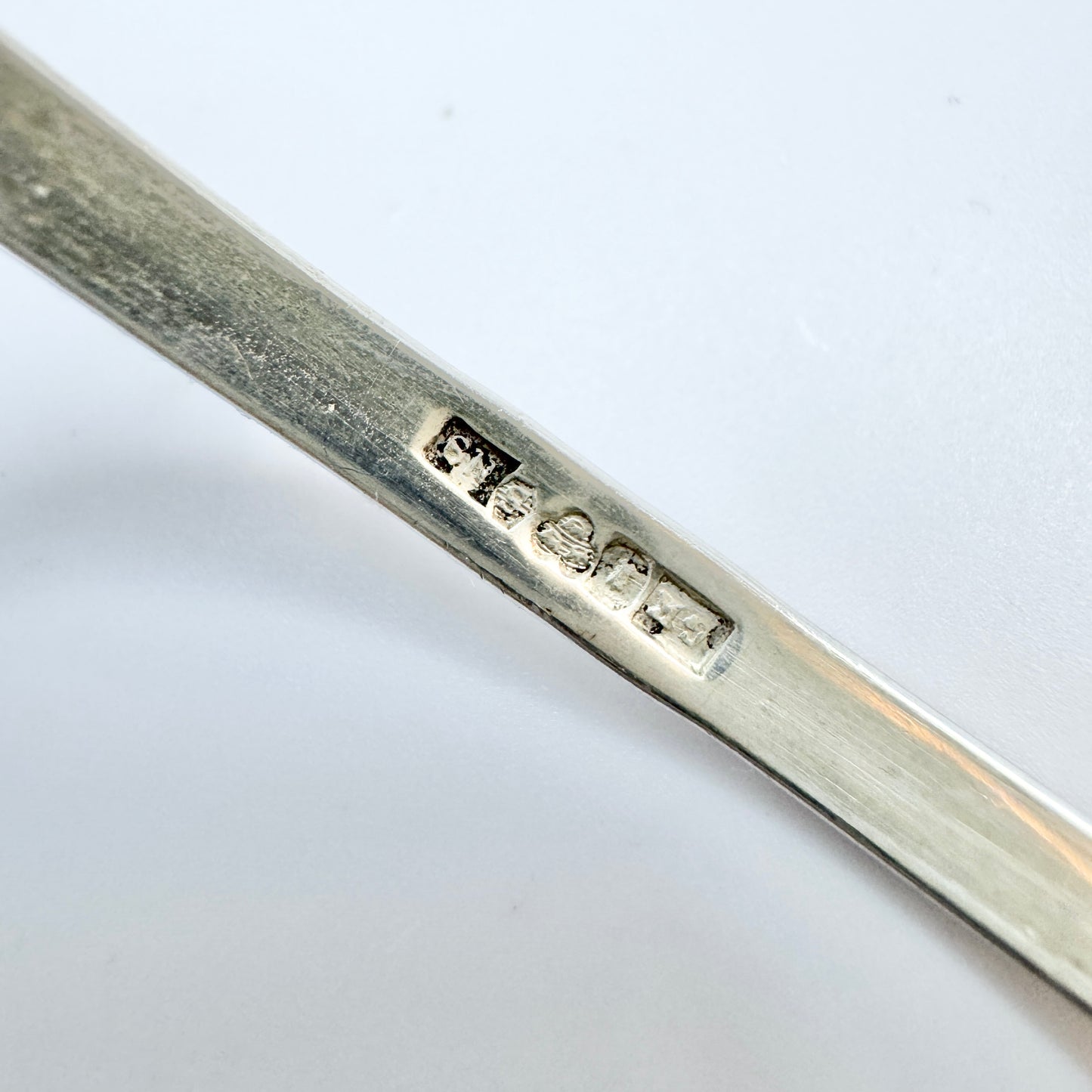 Kaplan, Sweden 1963. Vintage Sterling Silver Tiger's Eye Bangle Bracelet.