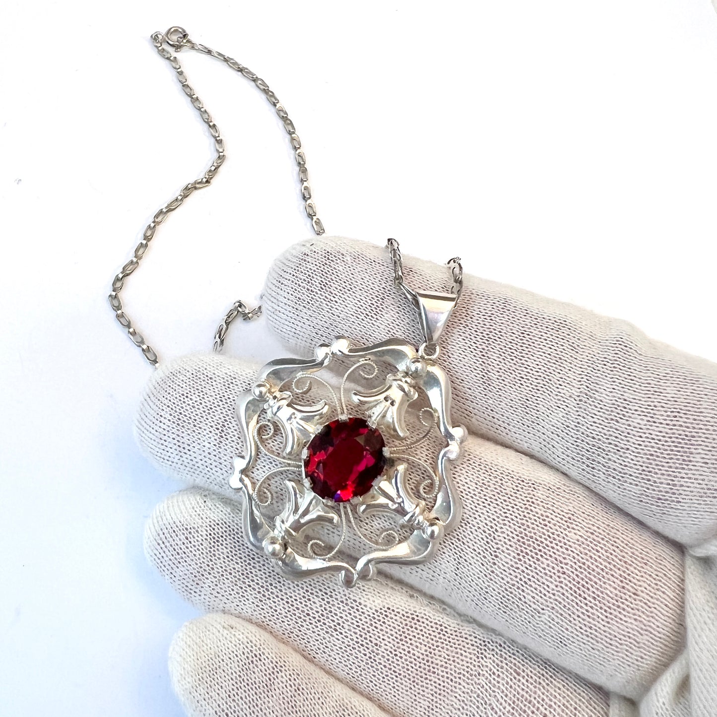 Victor Janson, Sweden 1948. Vintage Solid Silver Intense Red Paste Stone Pendant Necklace.