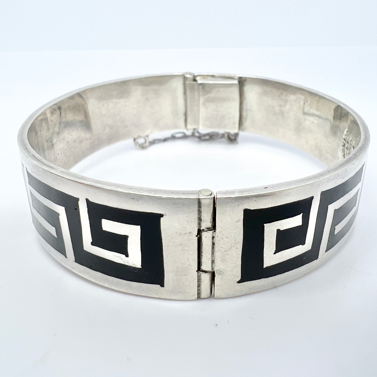 Mexico Vintage Sterling Silver Enamel Hinged Bangle Bracelet.