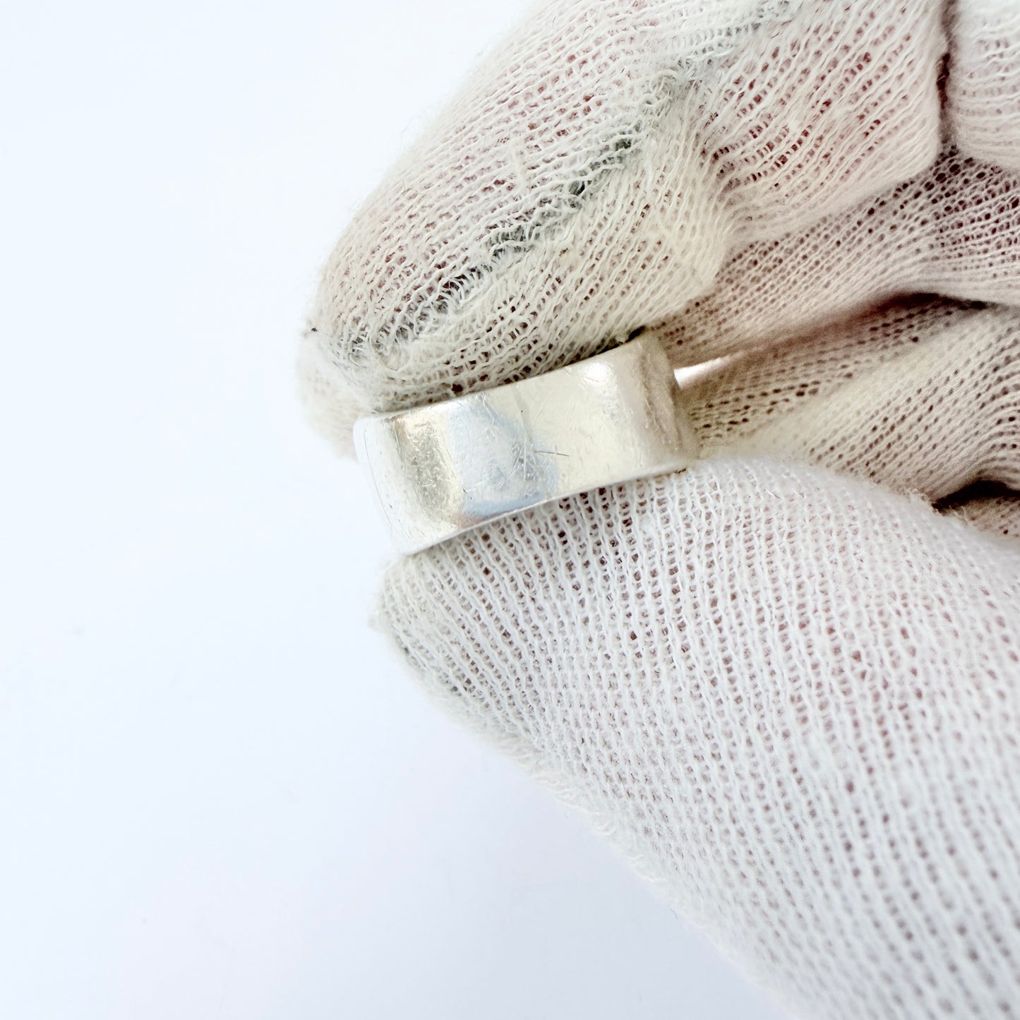 Per Dåvik for Alton, Sweden 1973. Vintage Modernist Sterling Silver Ring. Signed.