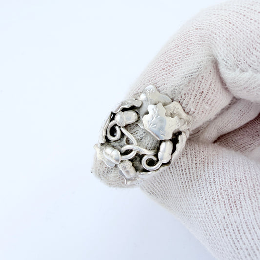 Gustav Adolf Sællstrøm, Denmark ca 1950. Vintage Solid Silver Acorn Ring