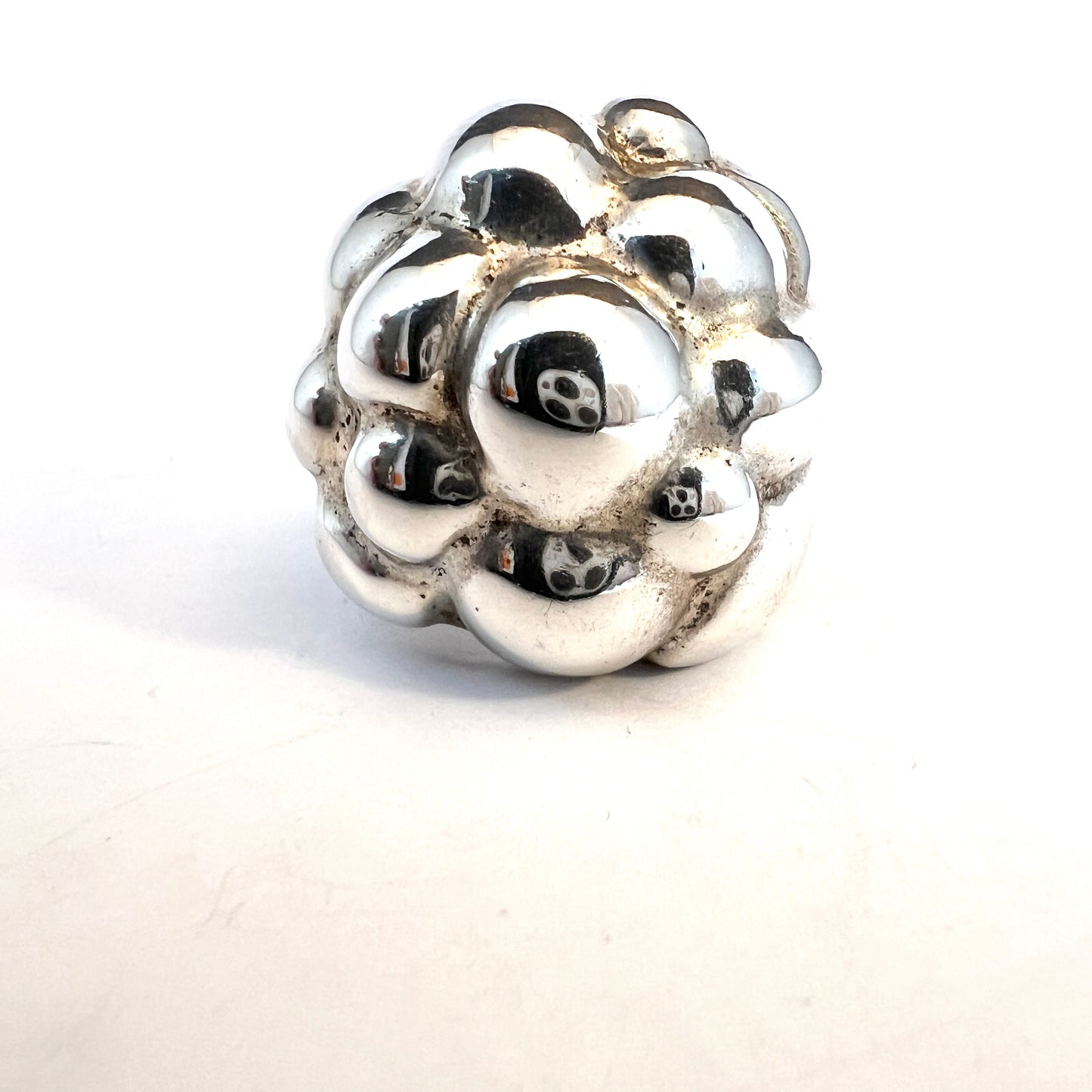 Vintage c 1960-70s. Sterling Silver Bombe Bubbles Ring