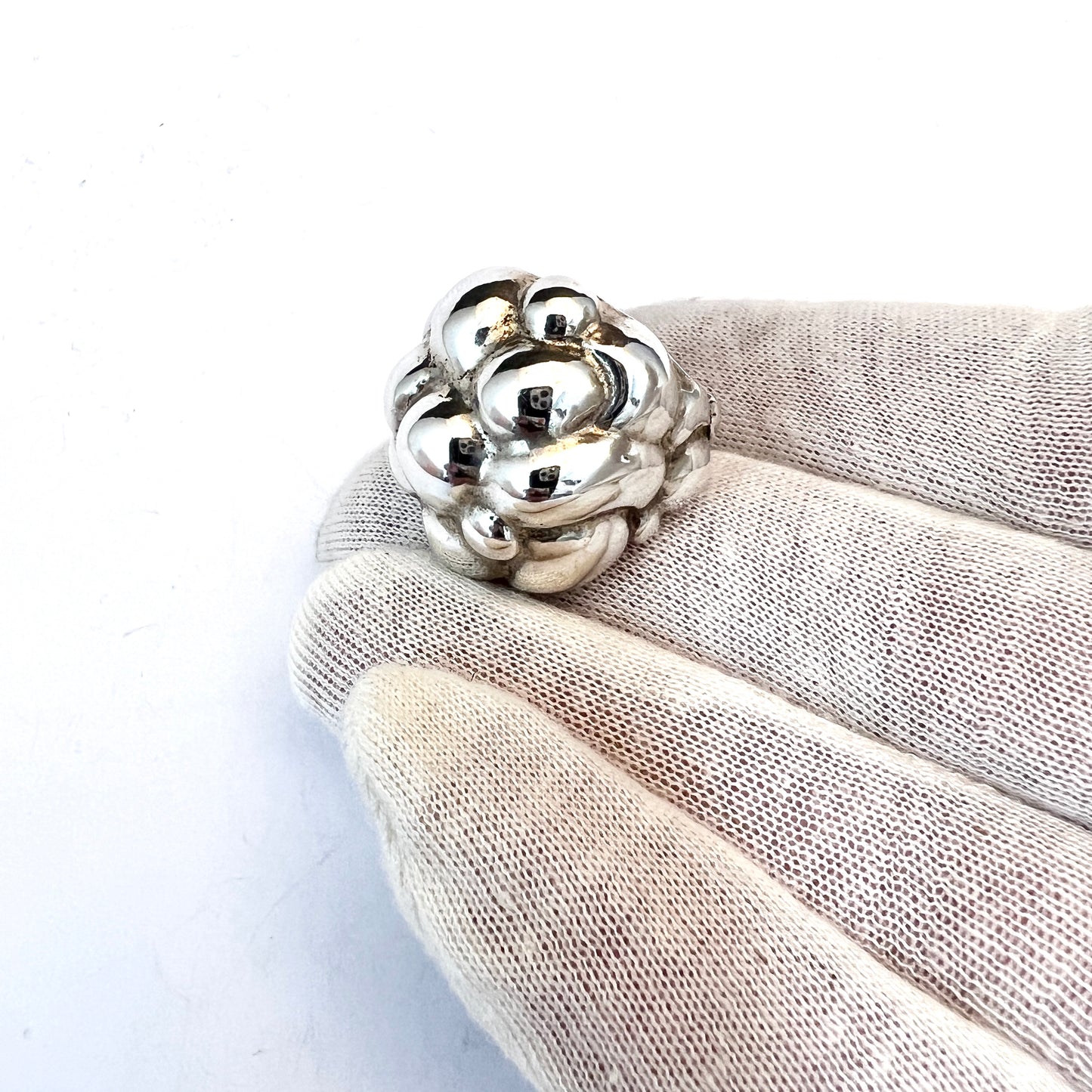 Vintage c 1960-70s. Sterling Silver Bombe Bubbles Ring