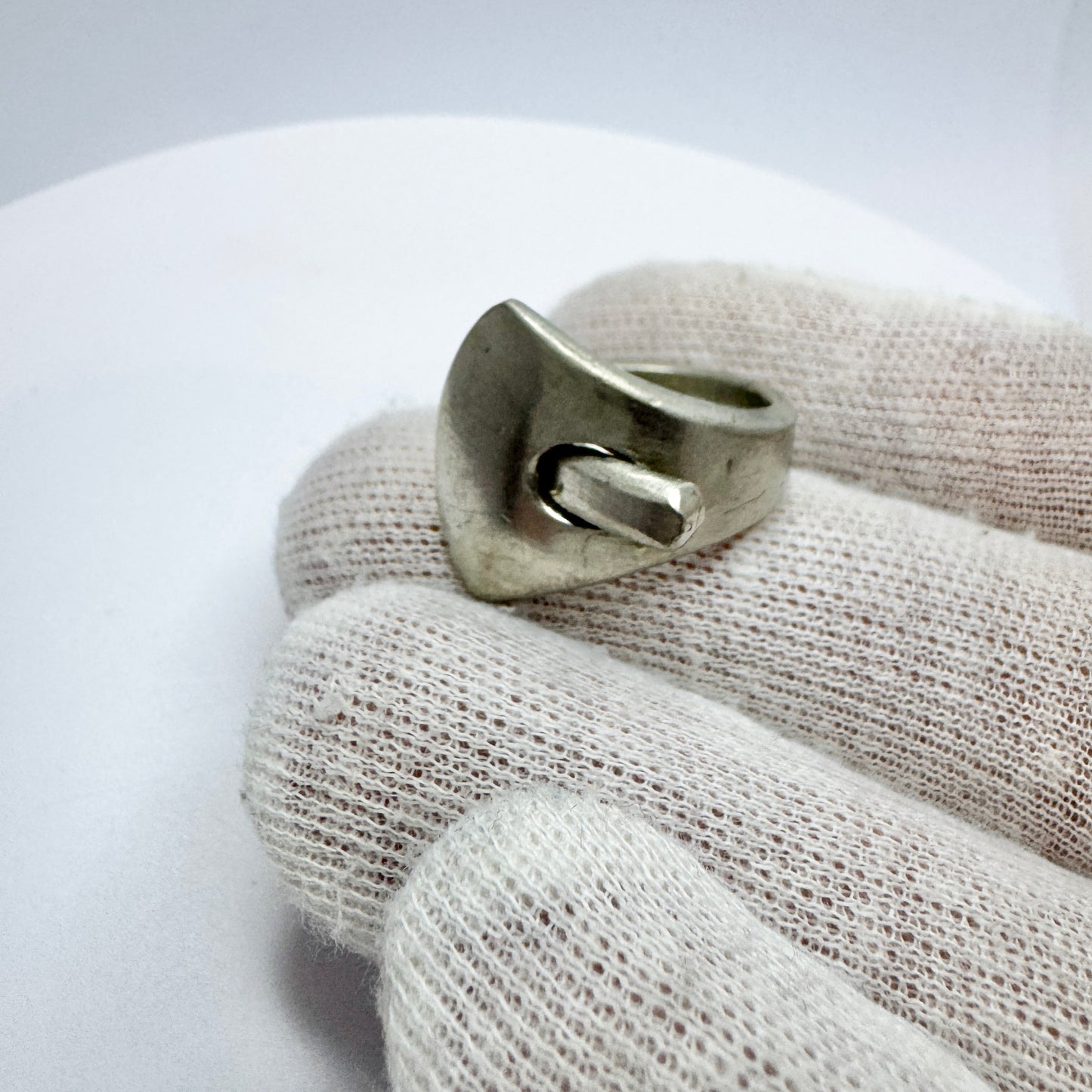 Bent Larsen, Denmark ca 1970s. Vintage Pewter Ring.