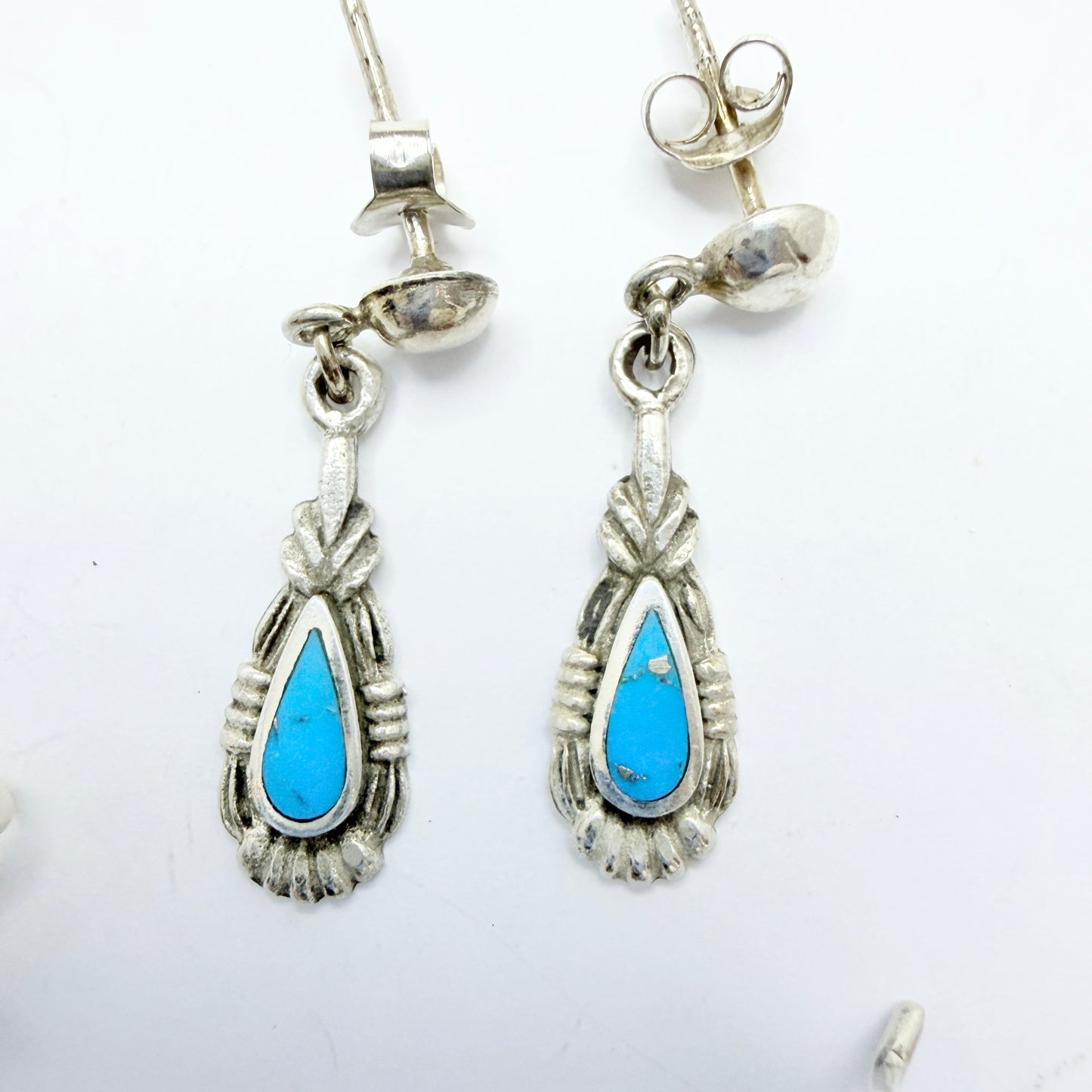 4 Pair of Vintage Sterling Silver Earrings. Job-lot
