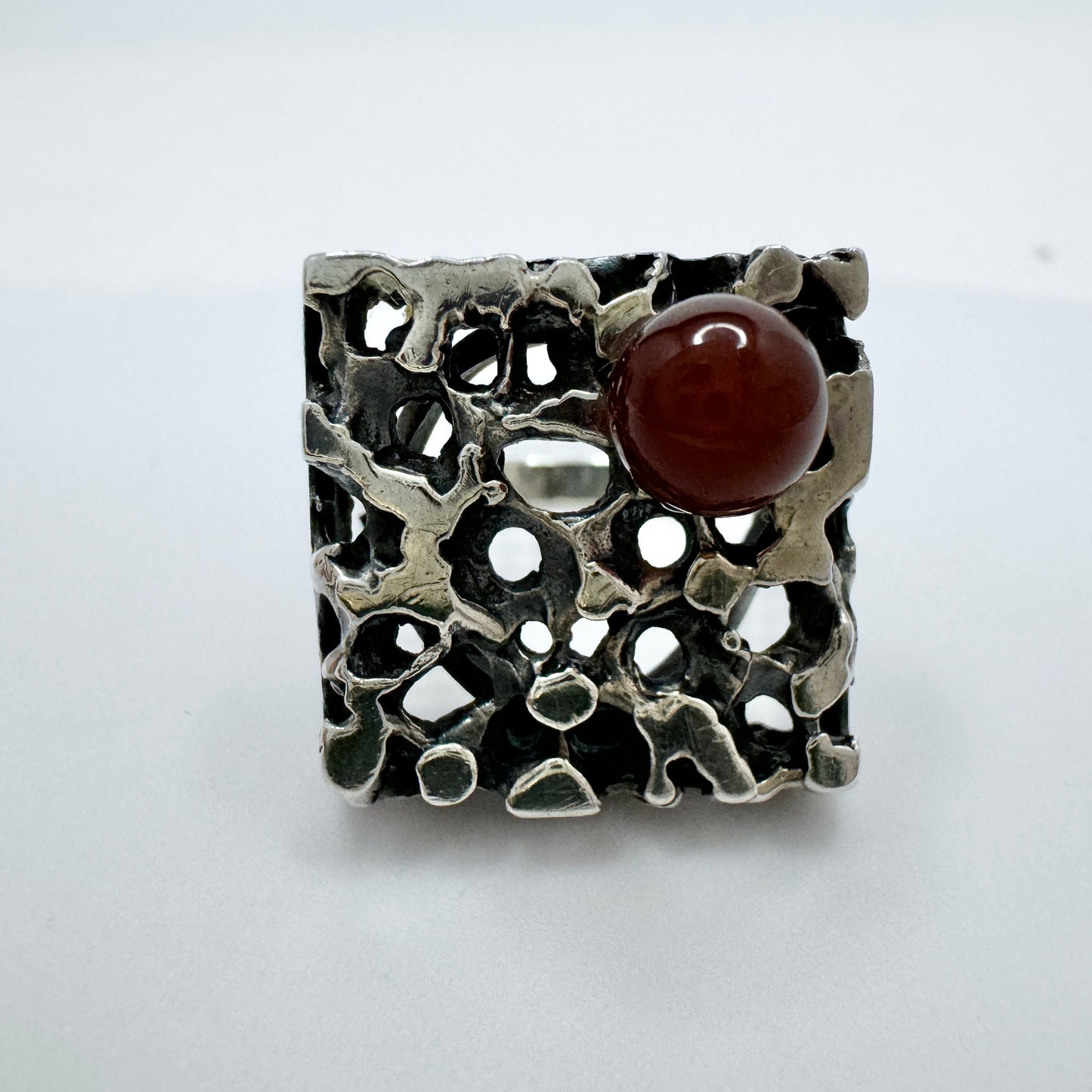 Maker CB. Vintage c 1970s Solid Silver Red Hardstone Ring.