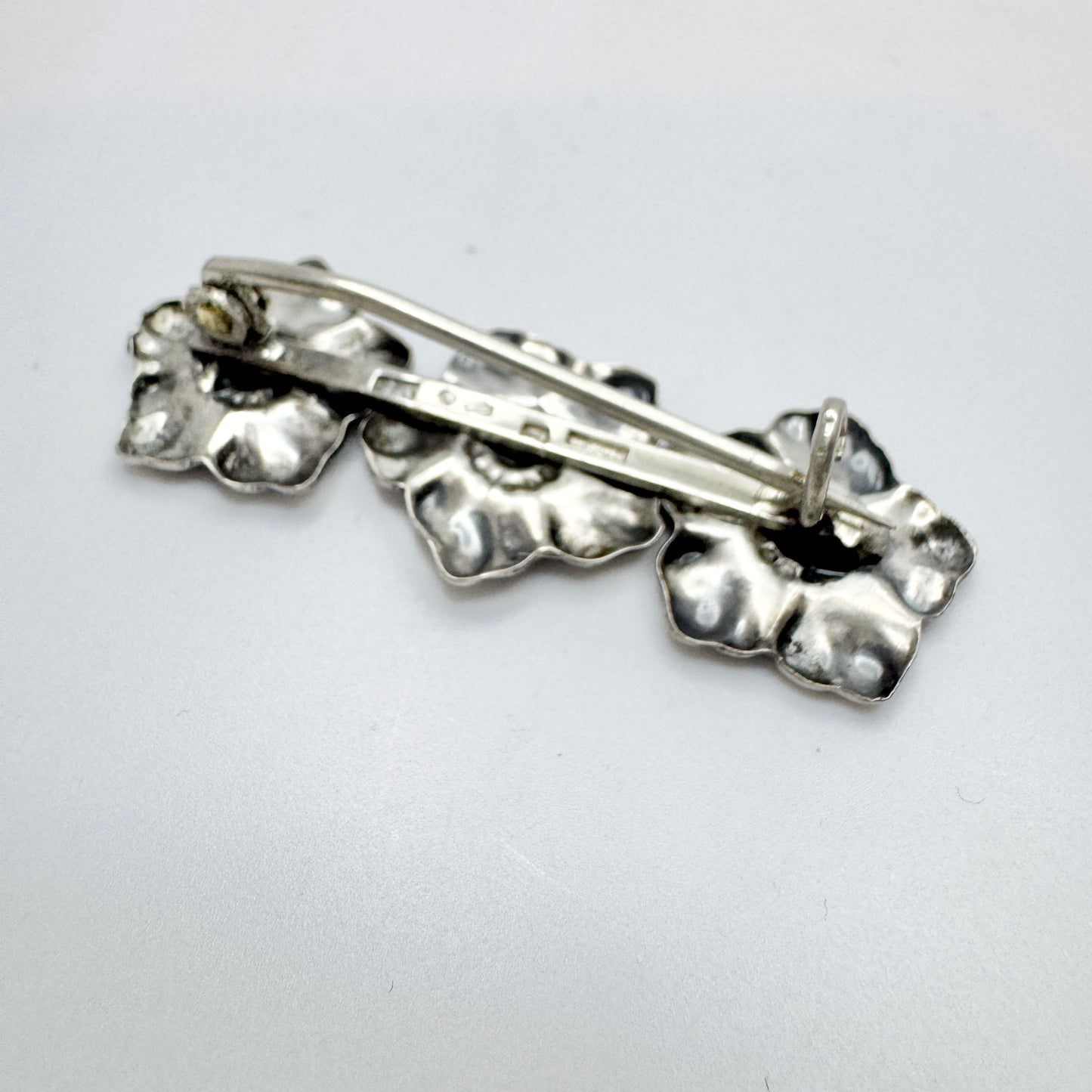 G Dahlgren, Sweden 1947. Vintage Solid Silver Flower Brooch.
