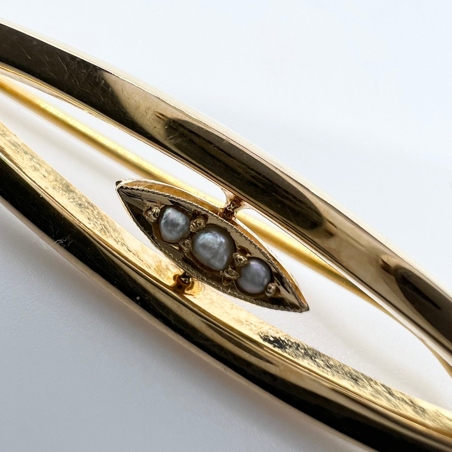 Rudolf Albertini, Sweden 1920 Antique Art Deco 18k Gold Seed Pearl Pin Brooch.