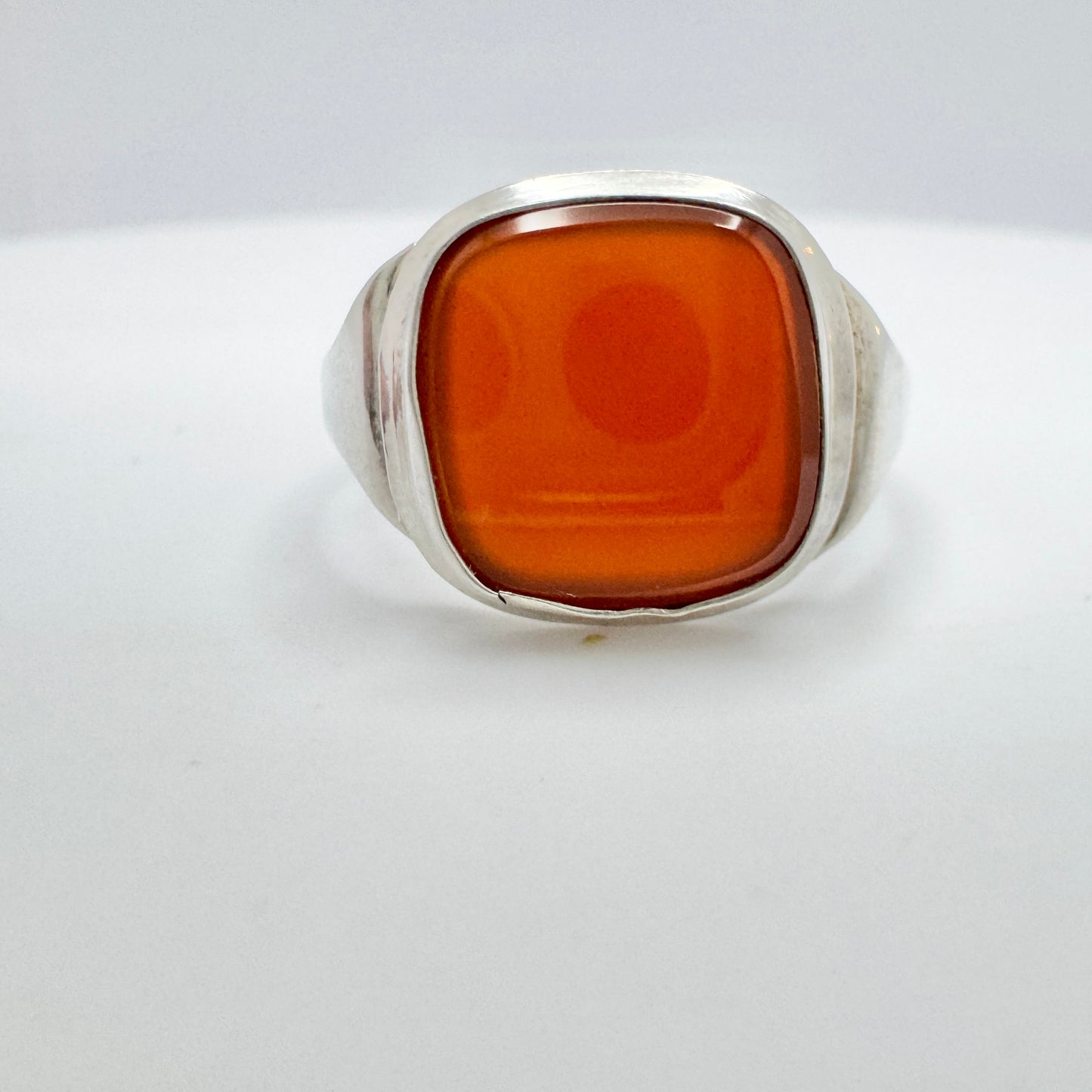 Vintage ca 1950s. Solid Silver Carnelian Signet Ring.
