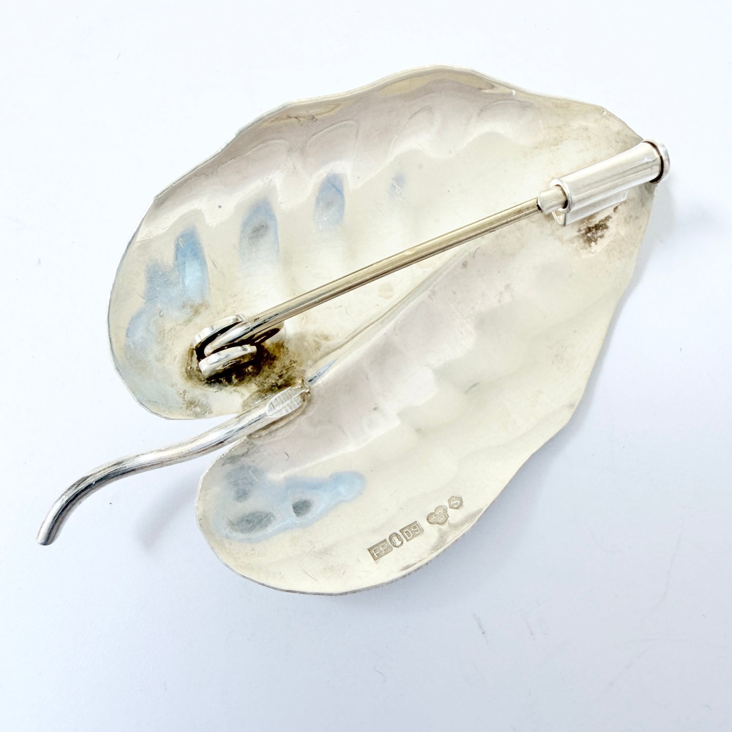 Pinco, Stockholm, Sweden 1954. Vintage Solid Silver Chrysoprase Leaf Brooch.