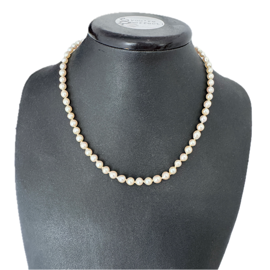 JKa Köhle, Germany. Vintage Pearl Silver Clasp Necklace